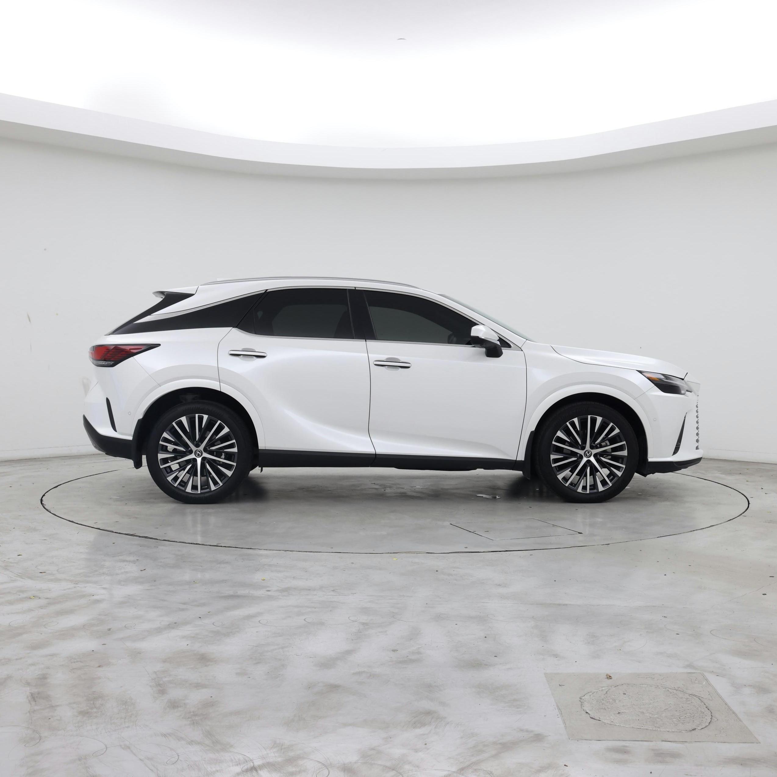 Thumbnail: 2023 Lexus RX - 7