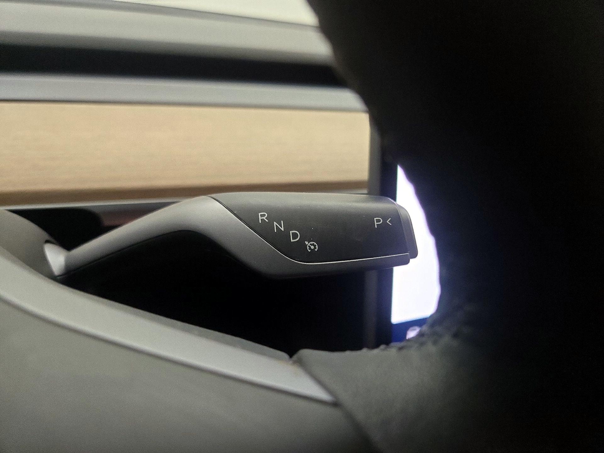 Thumbnail: 2022 Tesla Model Y - 17