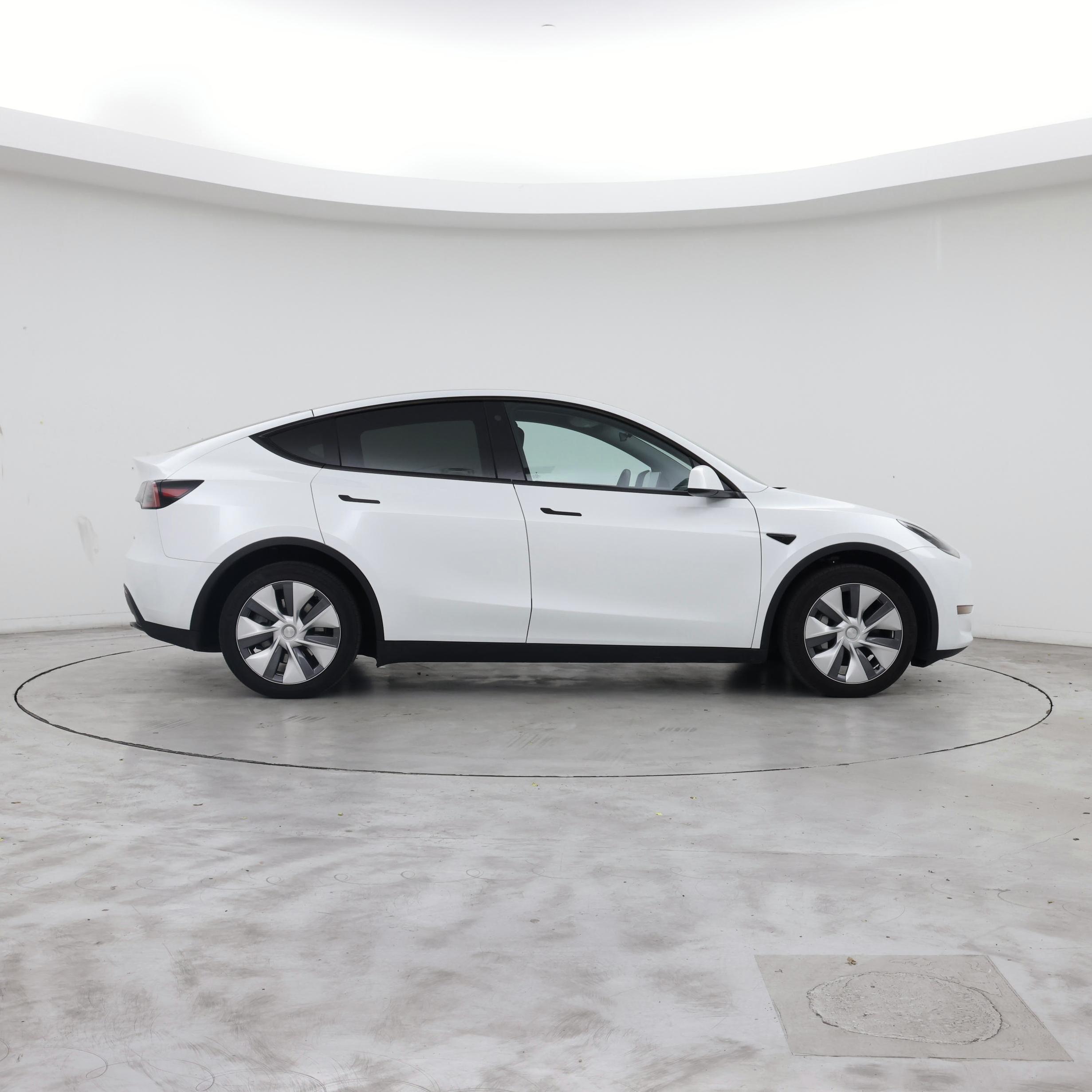 Thumbnail: 2023 Tesla Model Y - 7