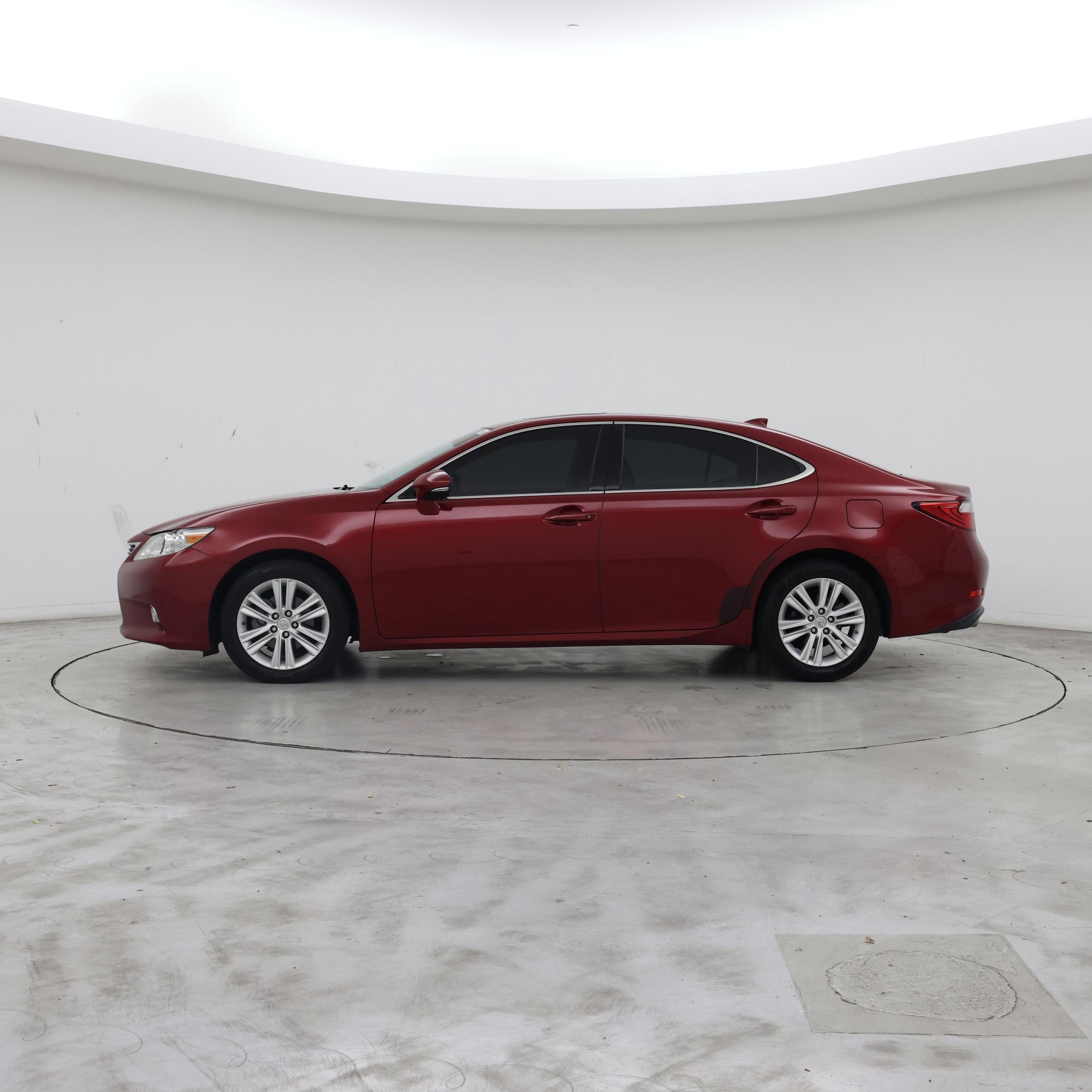 Thumbnail: 2015 Lexus ES - 3