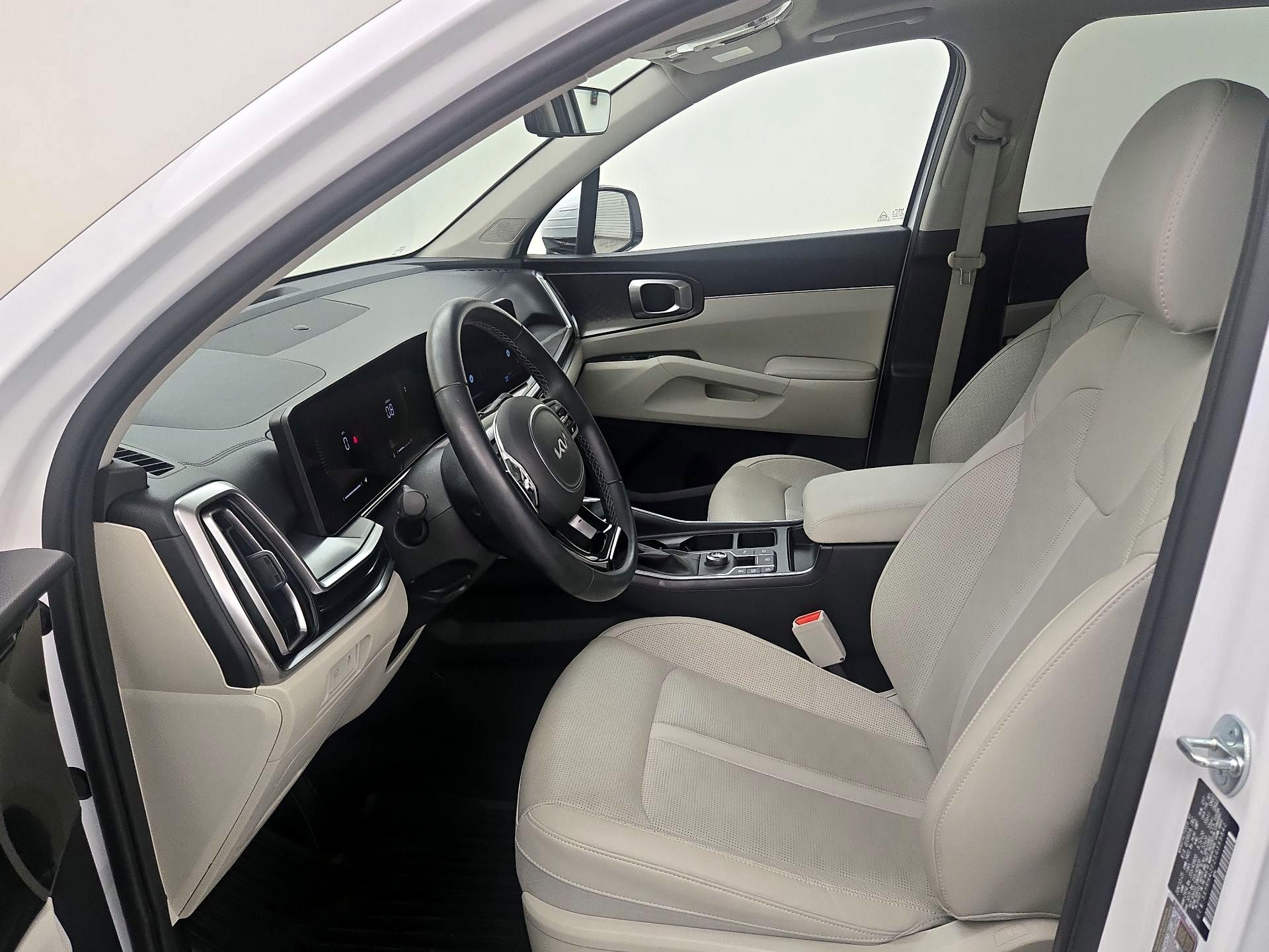 Thumbnail: 2025 Kia Sorento - 11