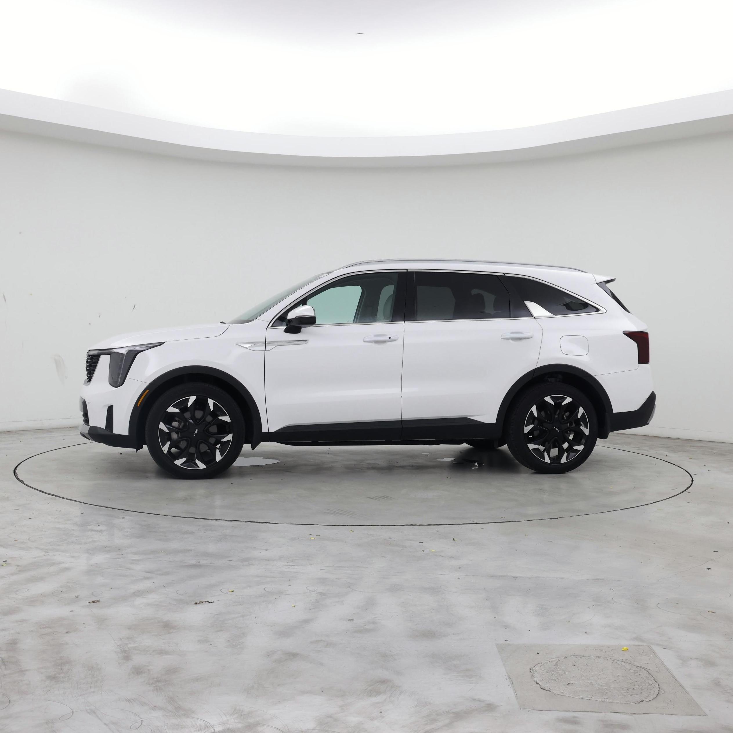 Thumbnail: 2025 Kia Sorento - 3
