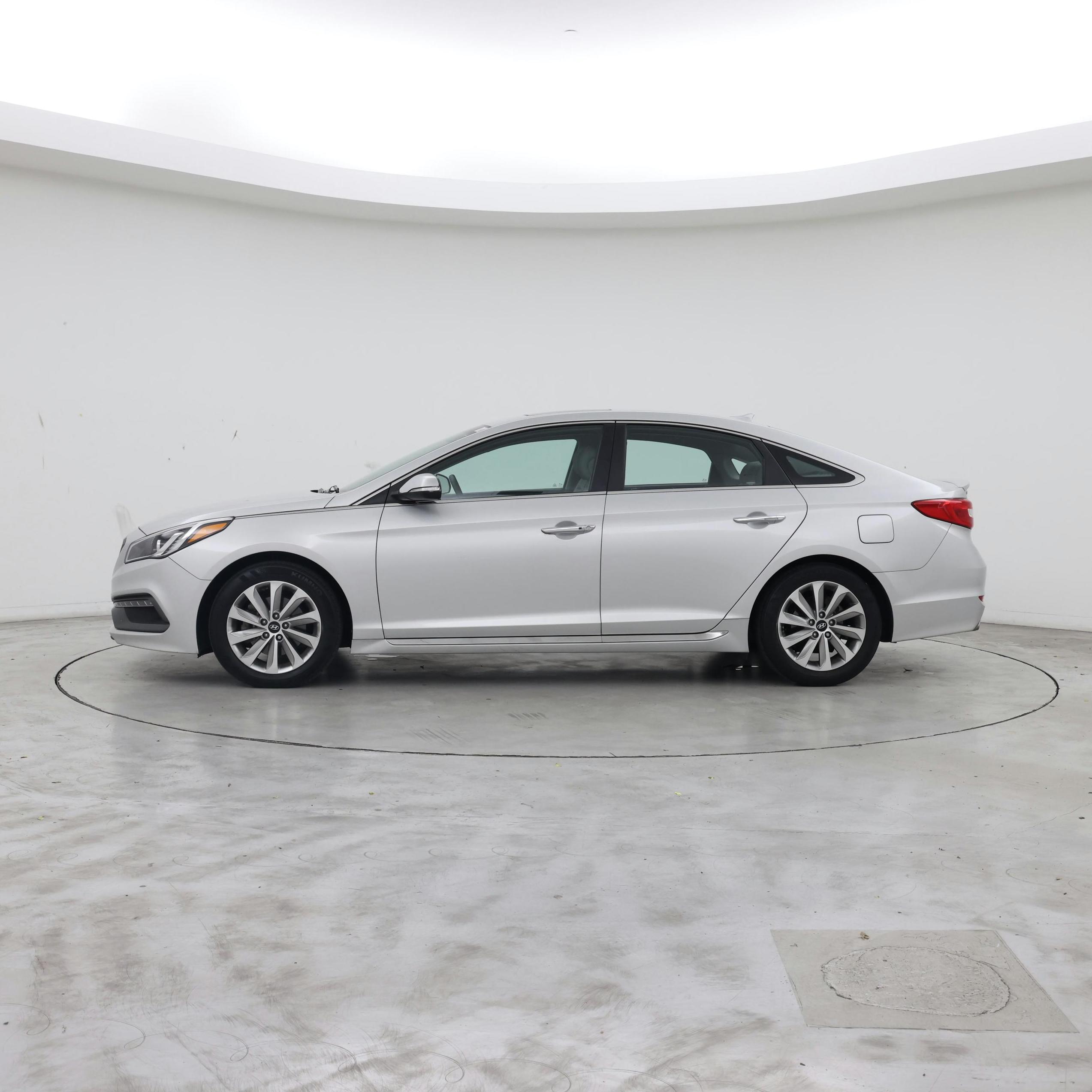 Thumbnail: 2017 Hyundai Sonata - 3