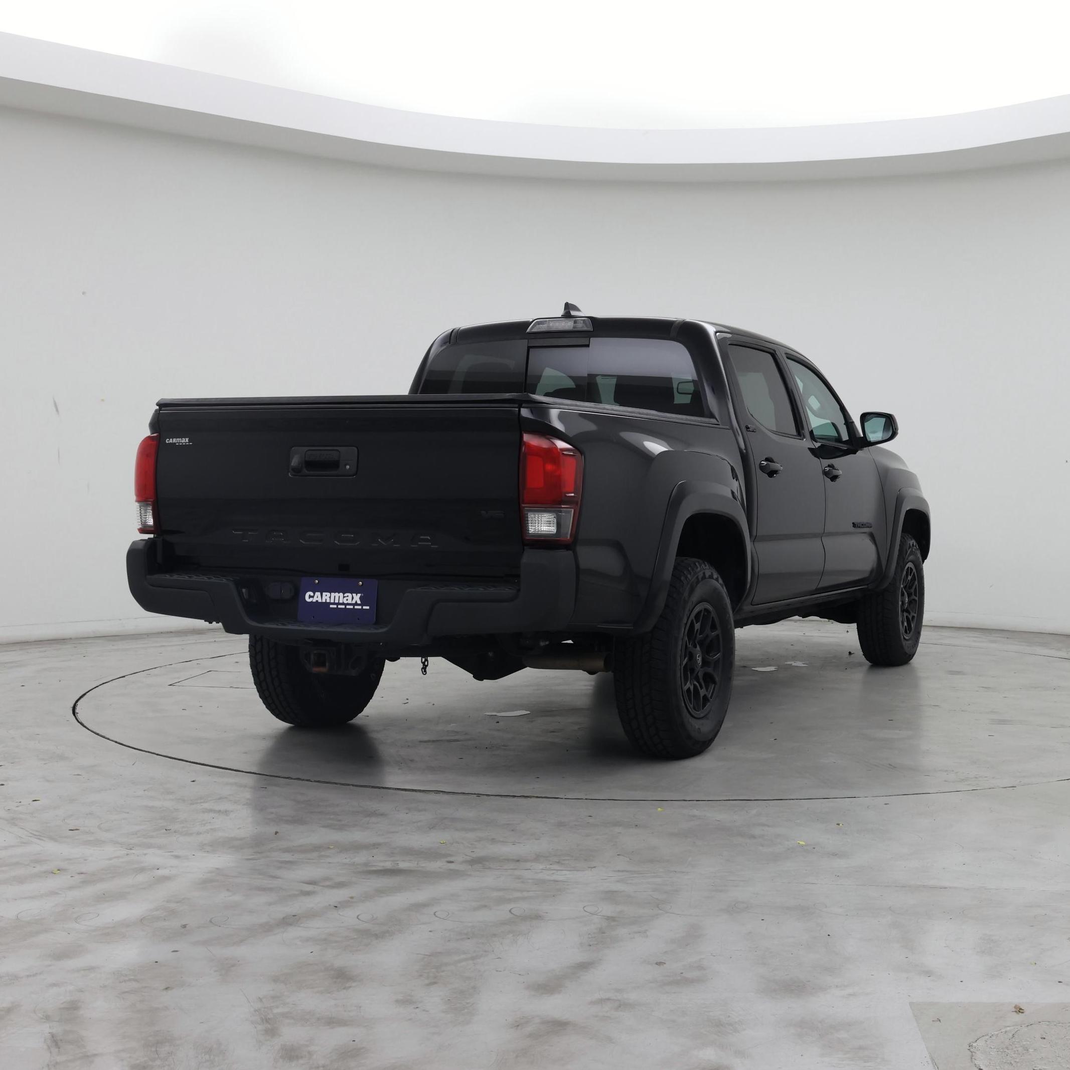Thumbnail: 2021 Toyota Tacoma - 8
