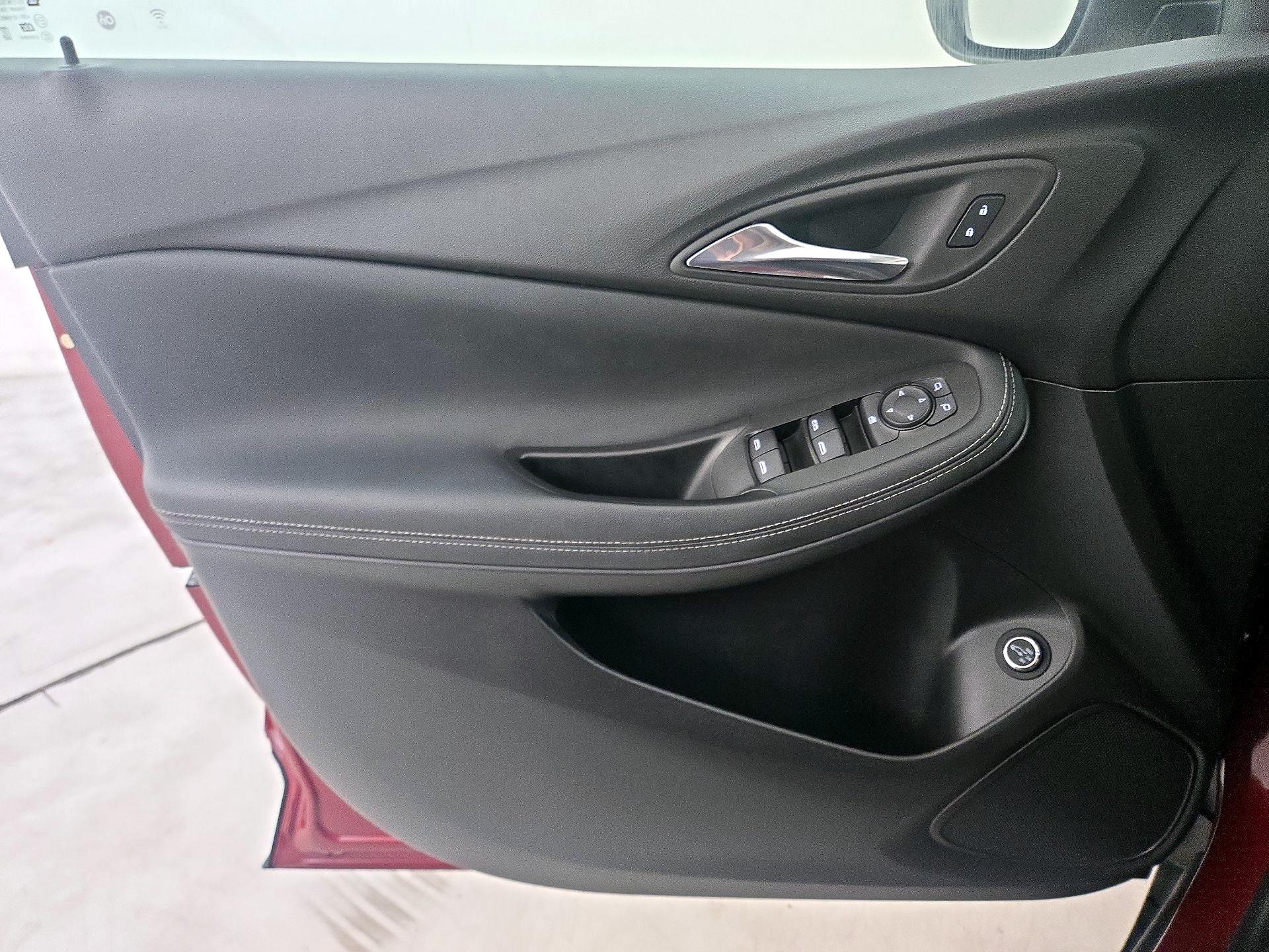 Thumbnail: 2022 Buick Encore GX - 12
