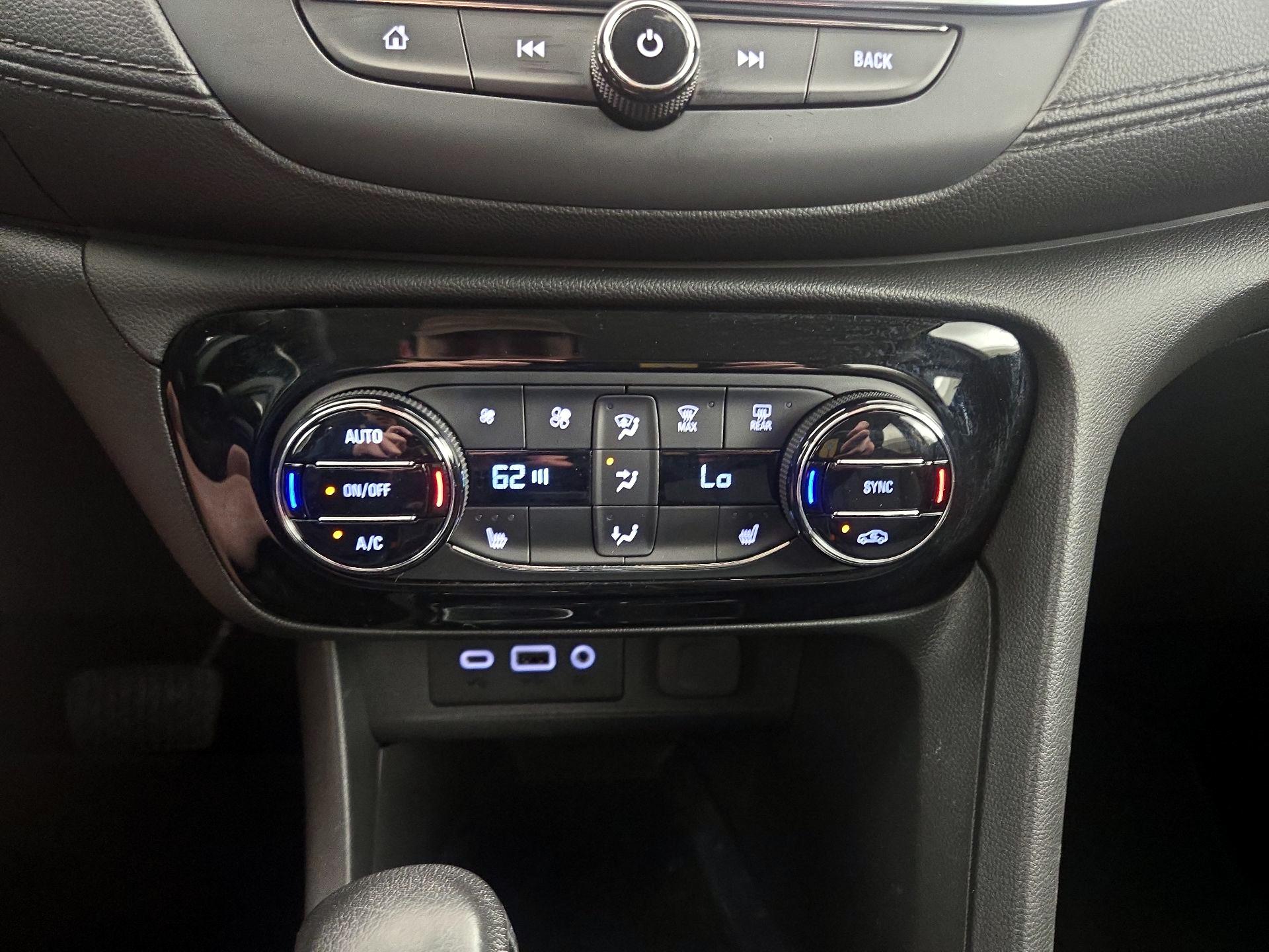 Thumbnail: 2022 Buick Encore GX - 16