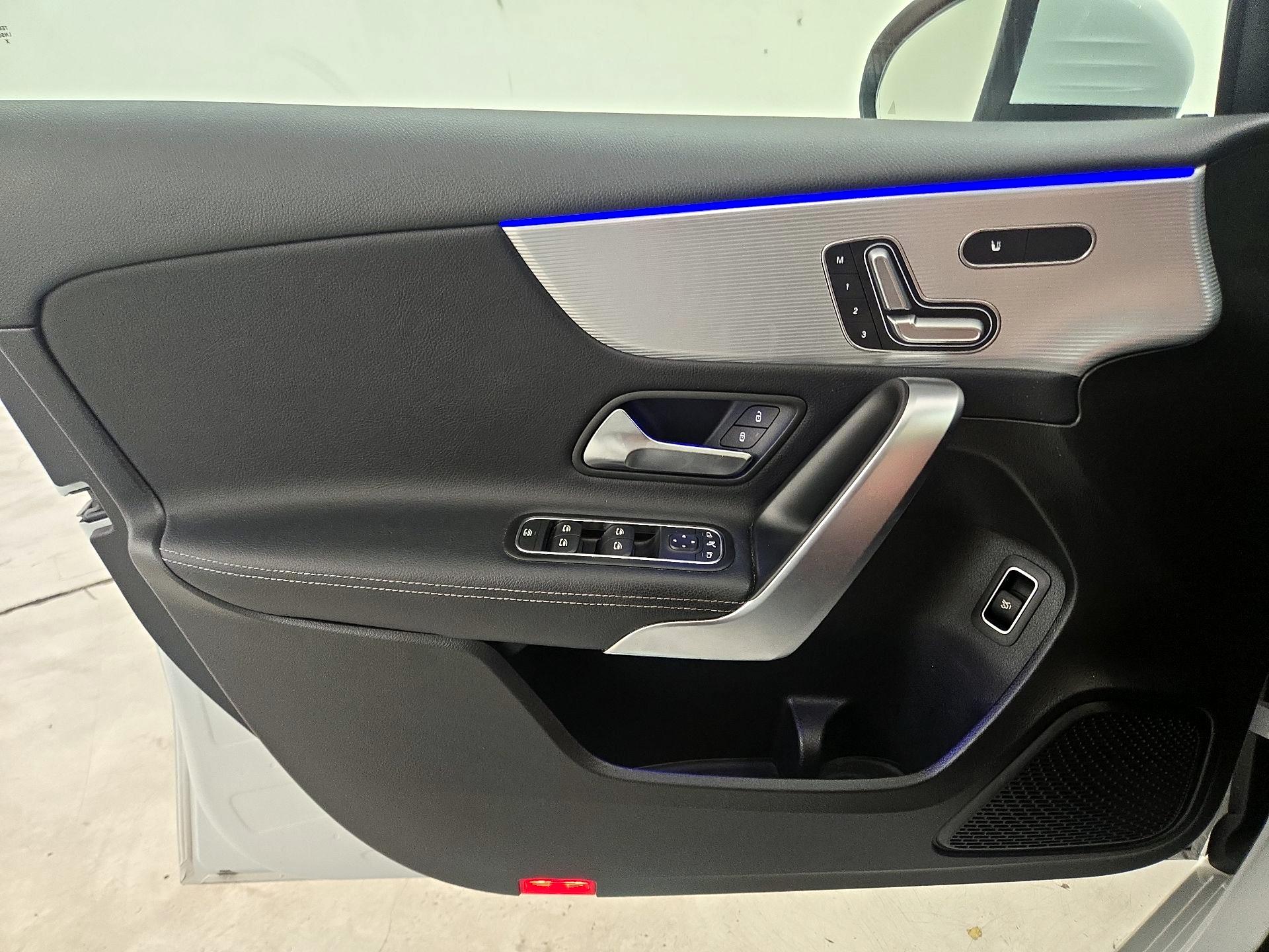 Thumbnail: 2020 Mercedes-Benz A-Class - 12
