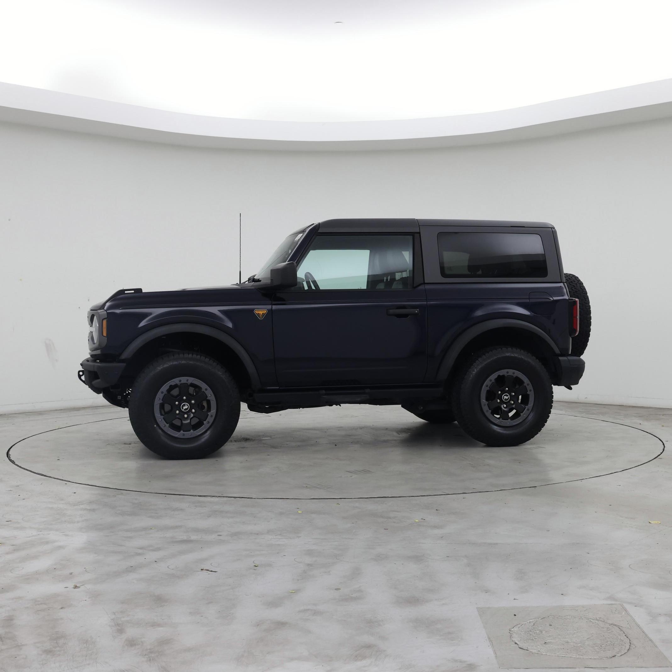 Thumbnail: 2021 Ford Bronco - 3