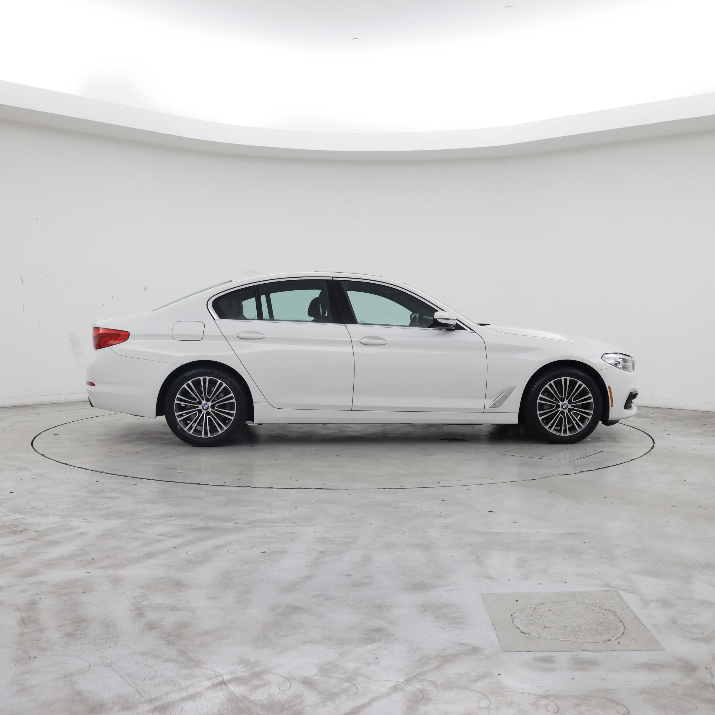 Thumbnail: 2019 BMW 5 Series - 7