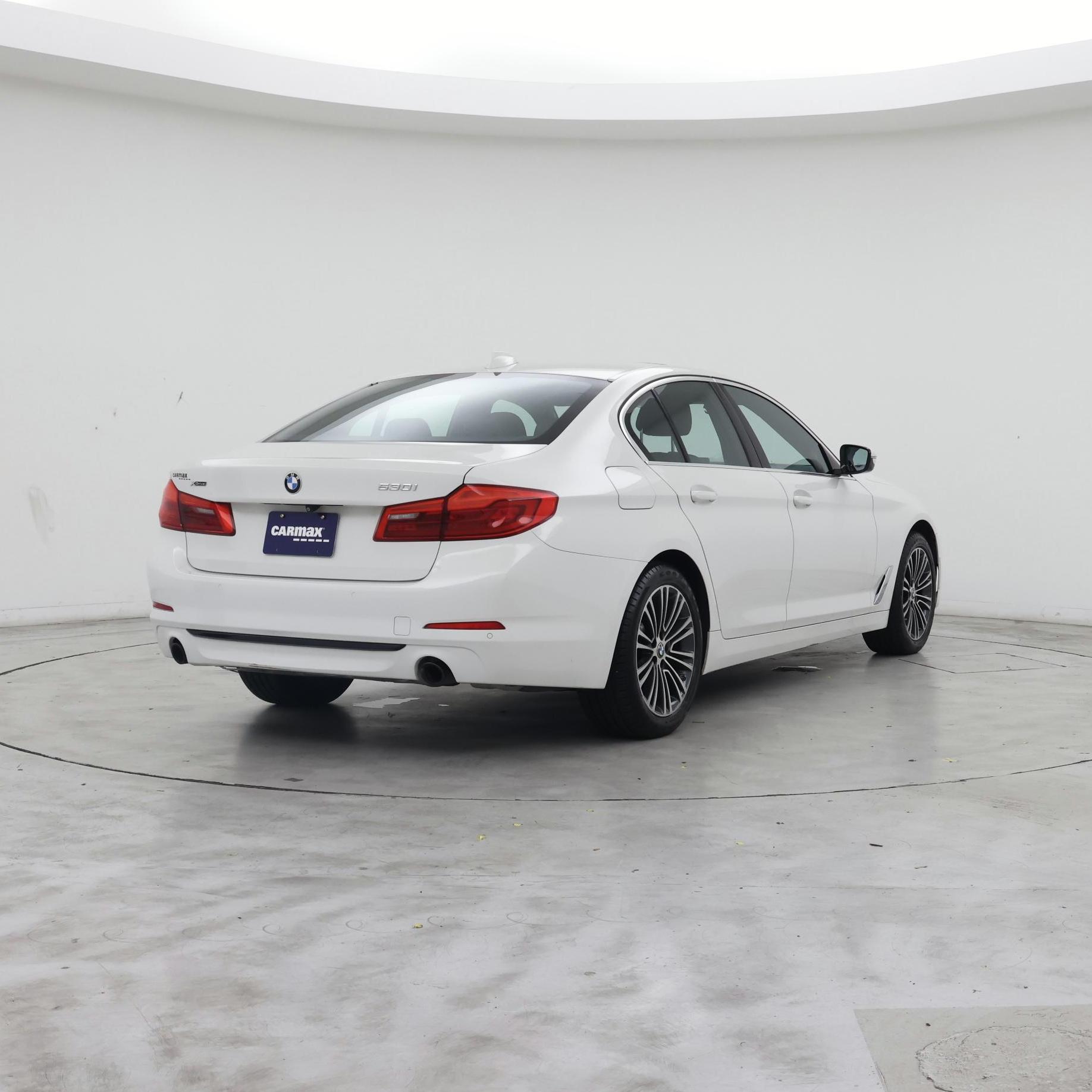 Thumbnail: 2019 BMW 5 Series - 8
