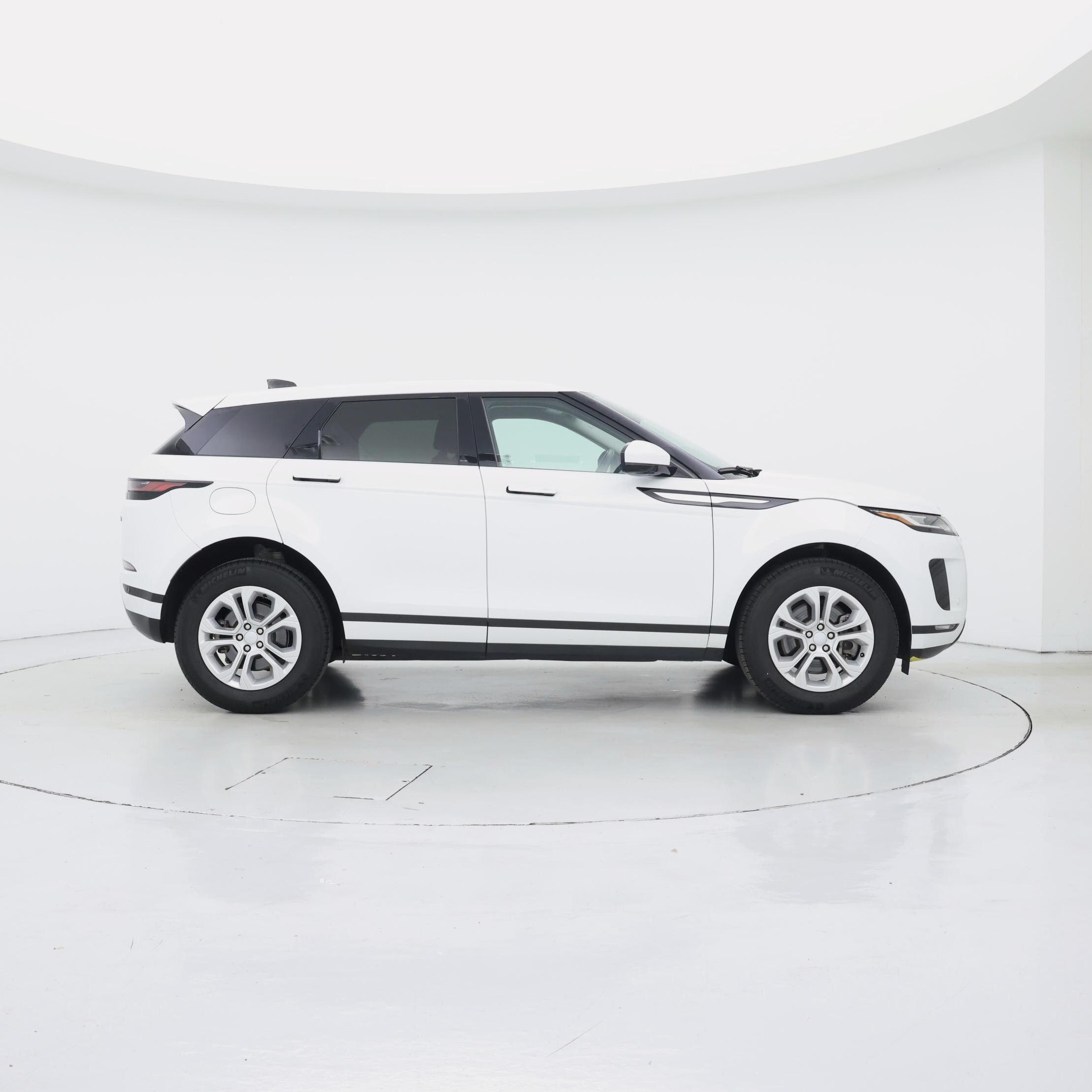 Thumbnail: 2023 Land Rover Range Rover Evoque - 7