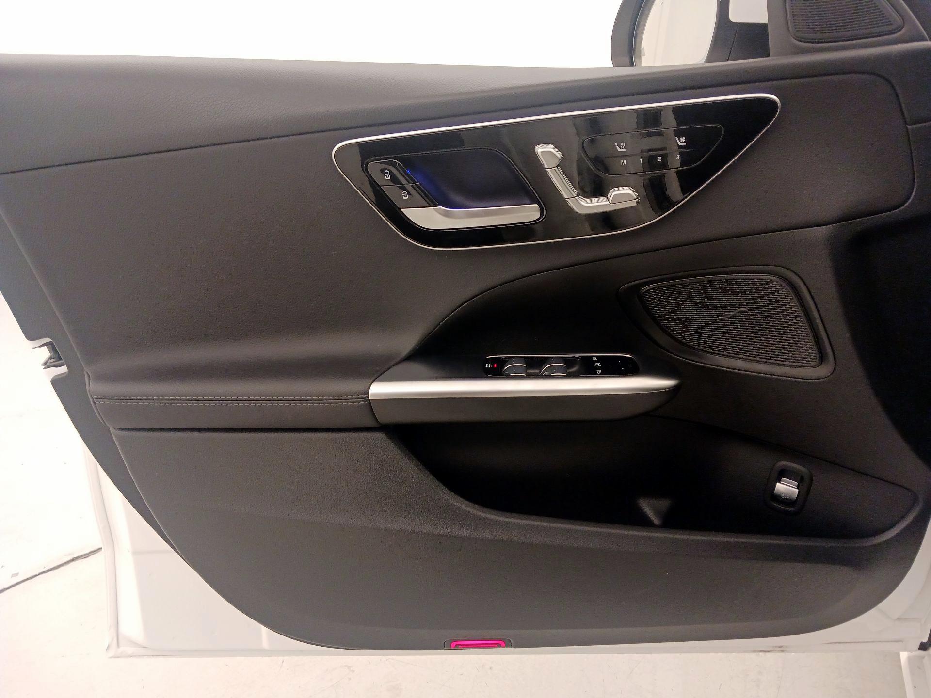 Thumbnail: 2025 Mercedes-Benz C-Class - 12