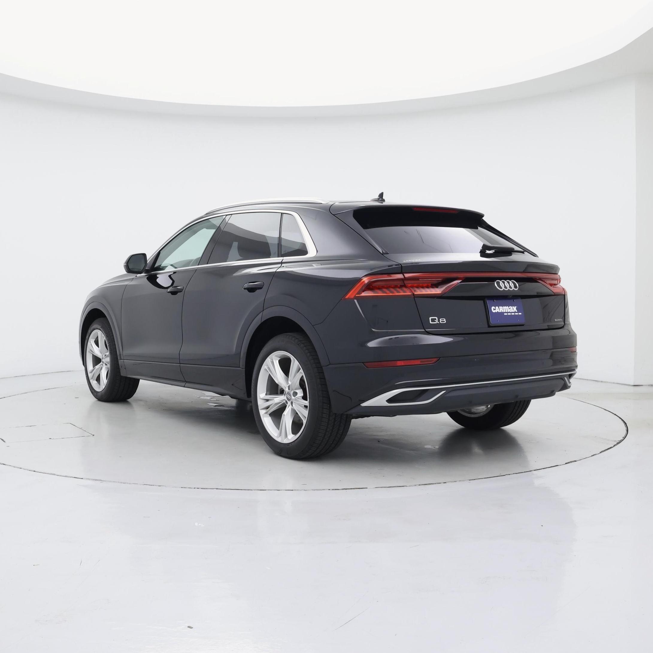 Thumbnail: 2020 Audi Q8 - 2