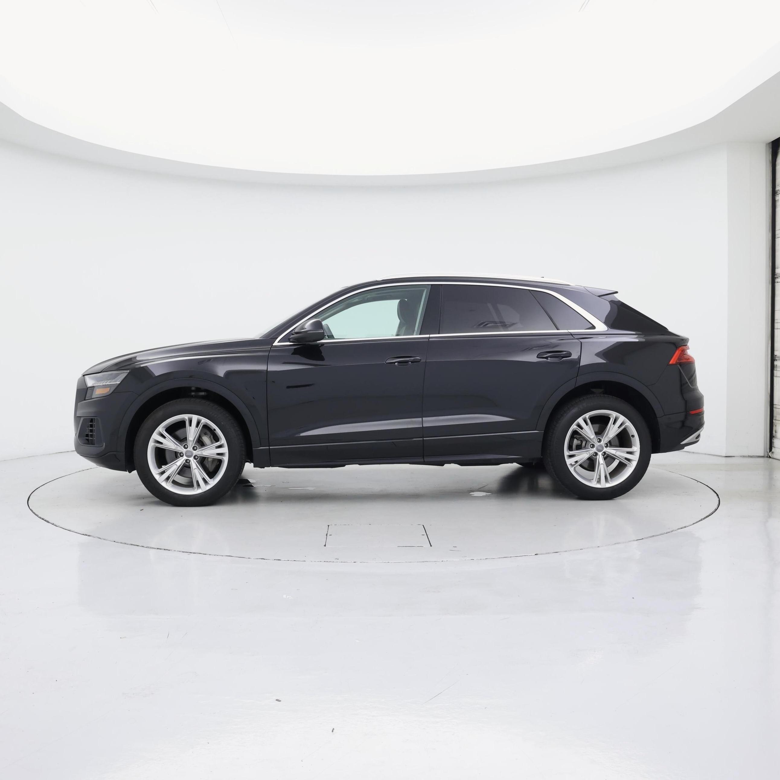 Thumbnail: 2020 Audi Q8 - 3