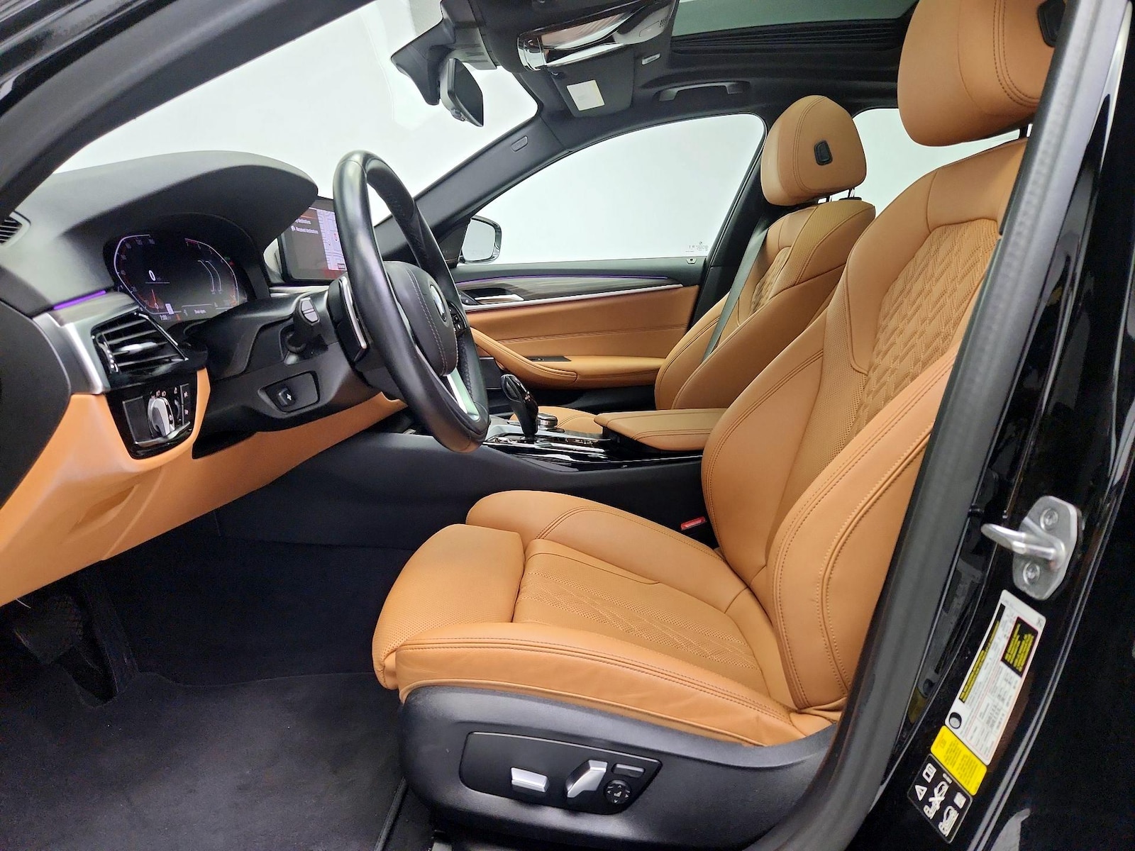 2023 BMW 5 Series 530i - Photo 12