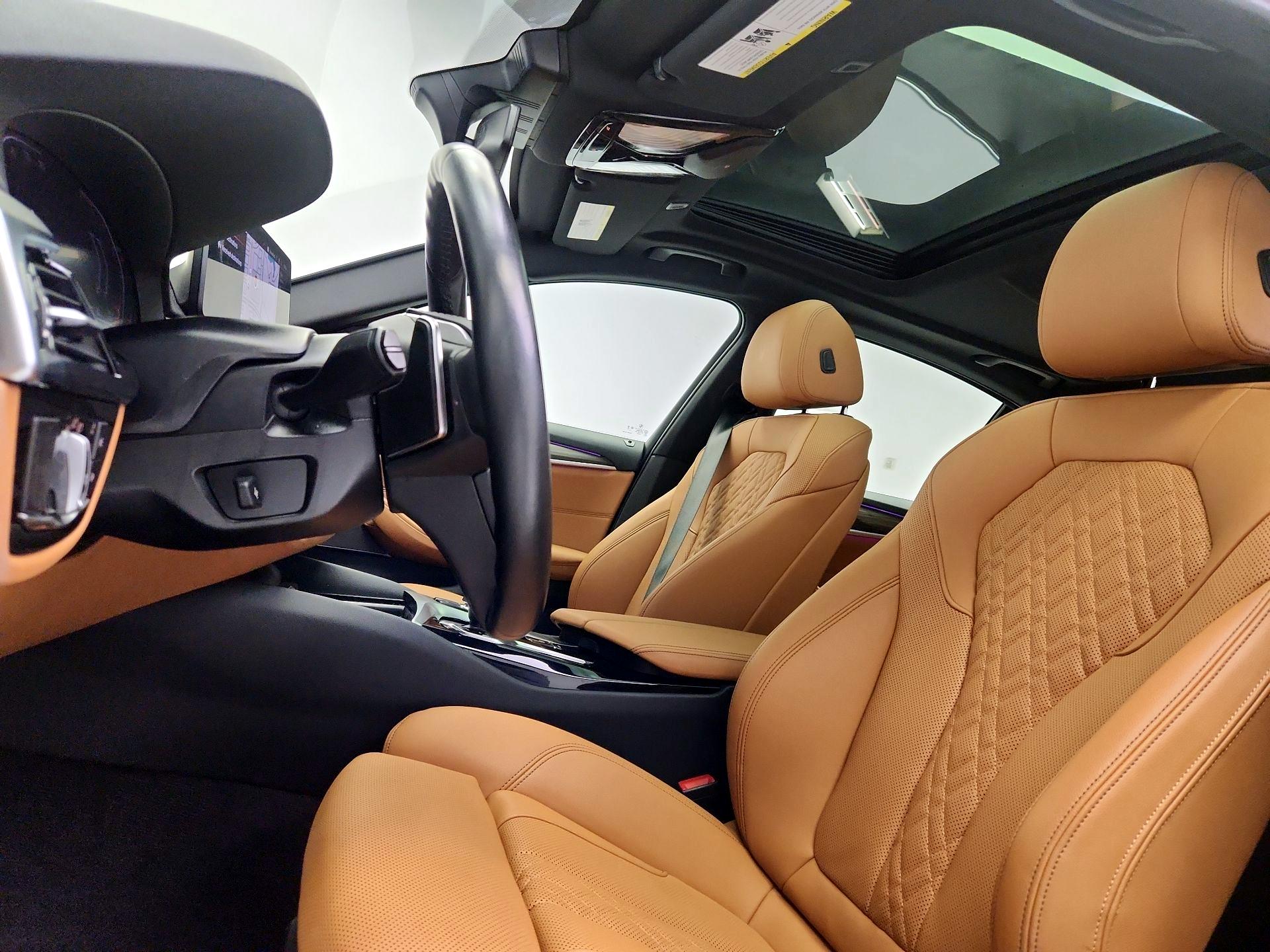 Thumbnail: 2023 BMW 5 Series - 20