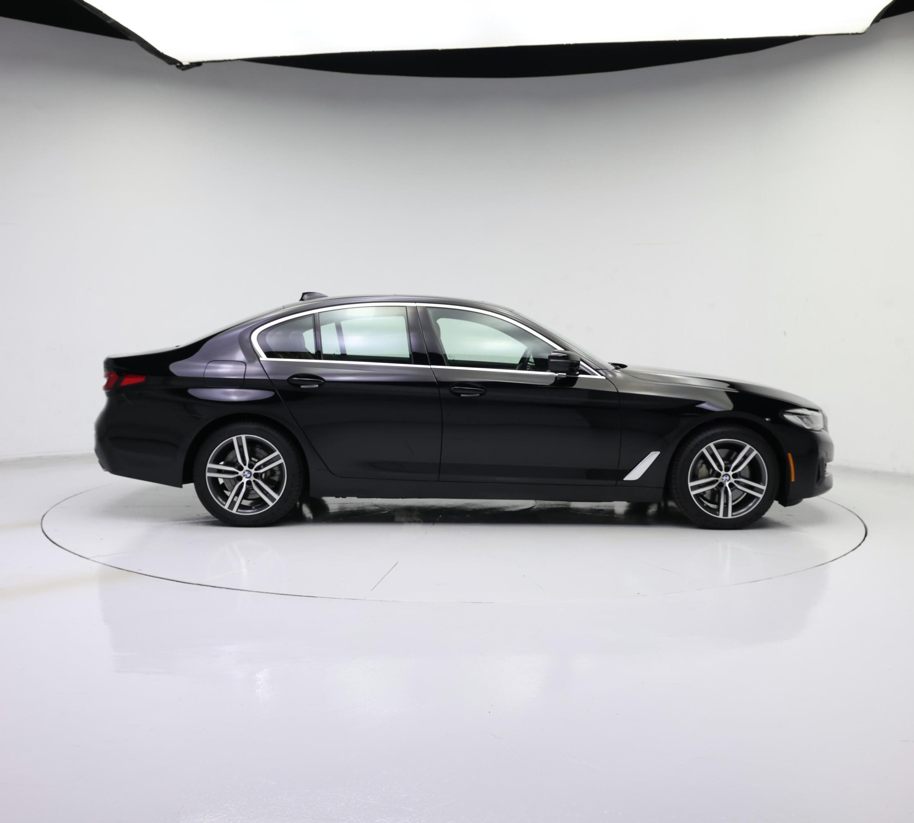 Thumbnail: 2023 BMW 5 Series - 7