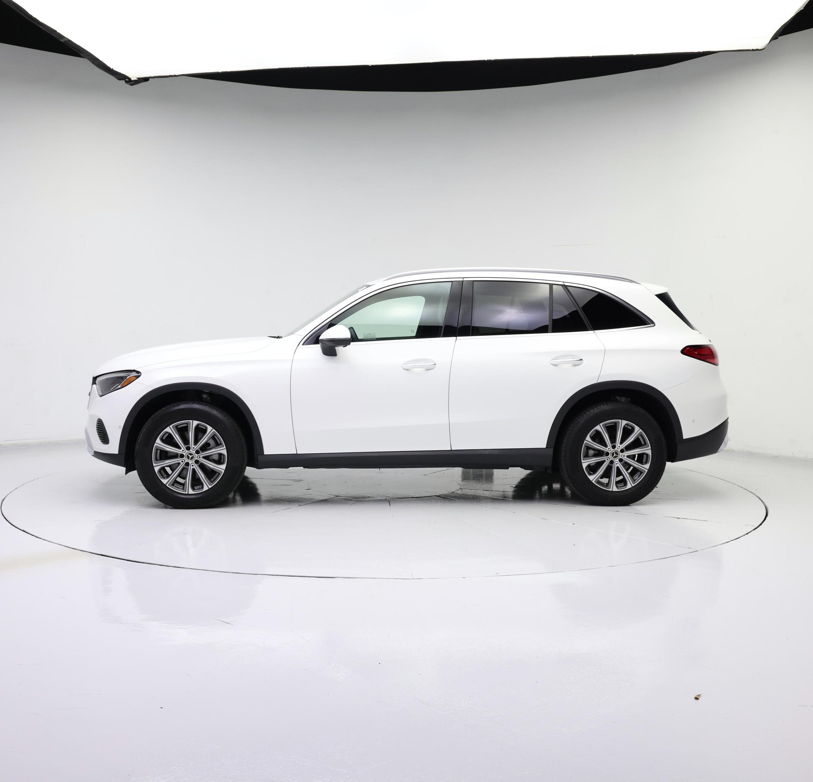 Thumbnail: 2024 Mercedes-Benz GLC - 3
