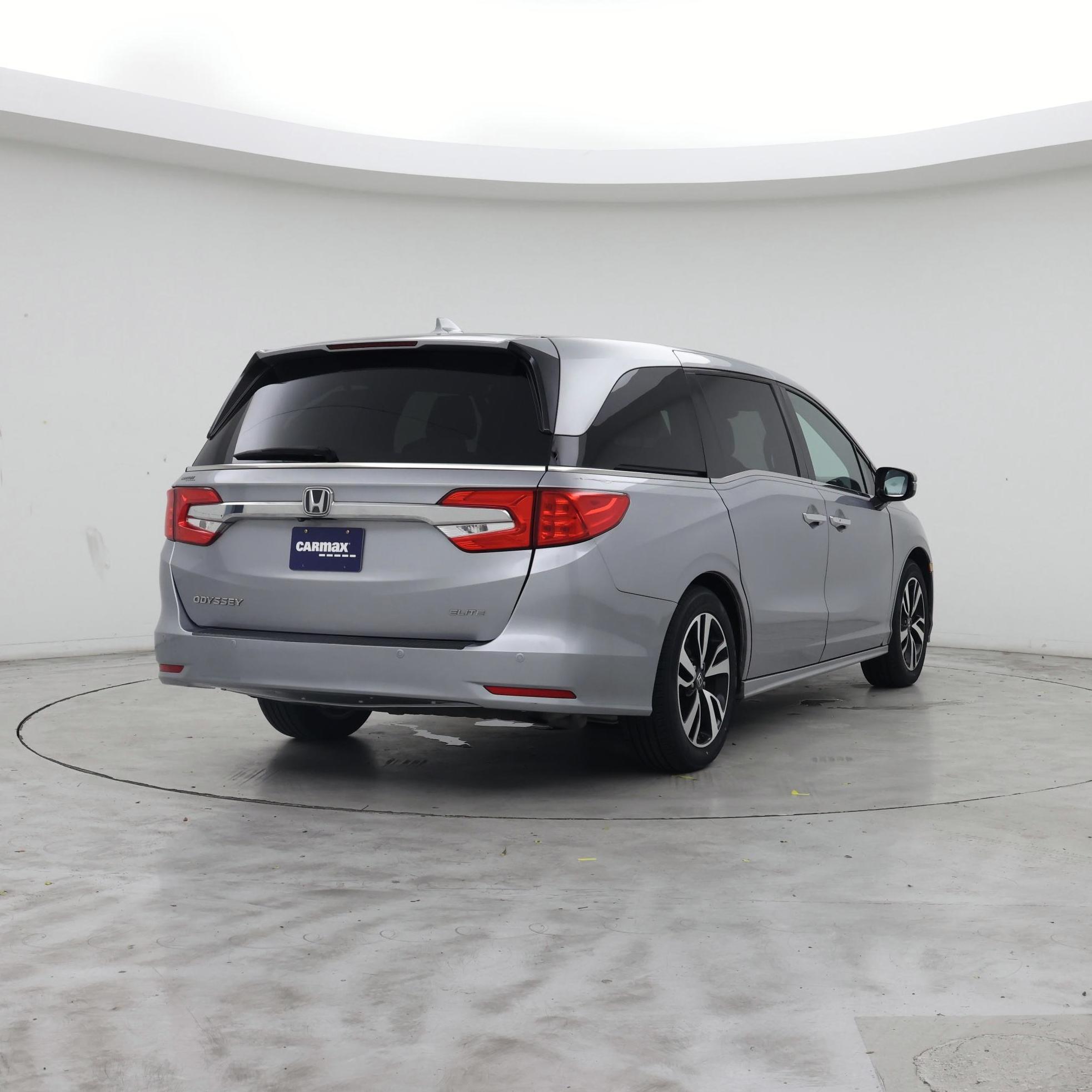 Thumbnail: 2018 Honda Odyssey - 8