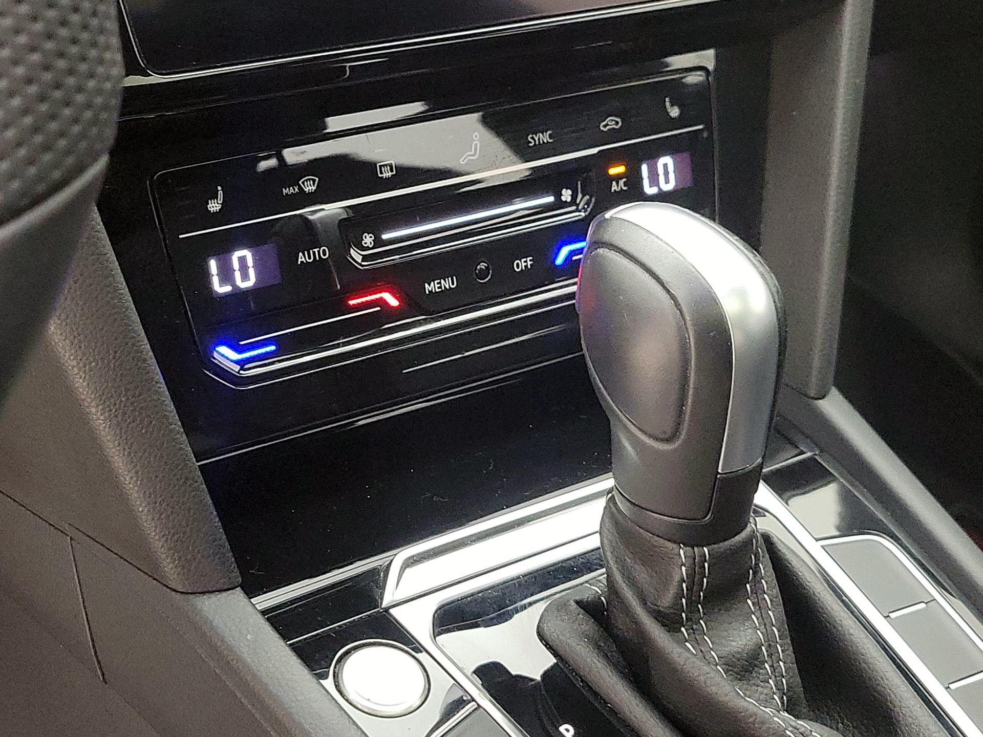 Thumbnail: 2021 Volkswagen Arteon - 16