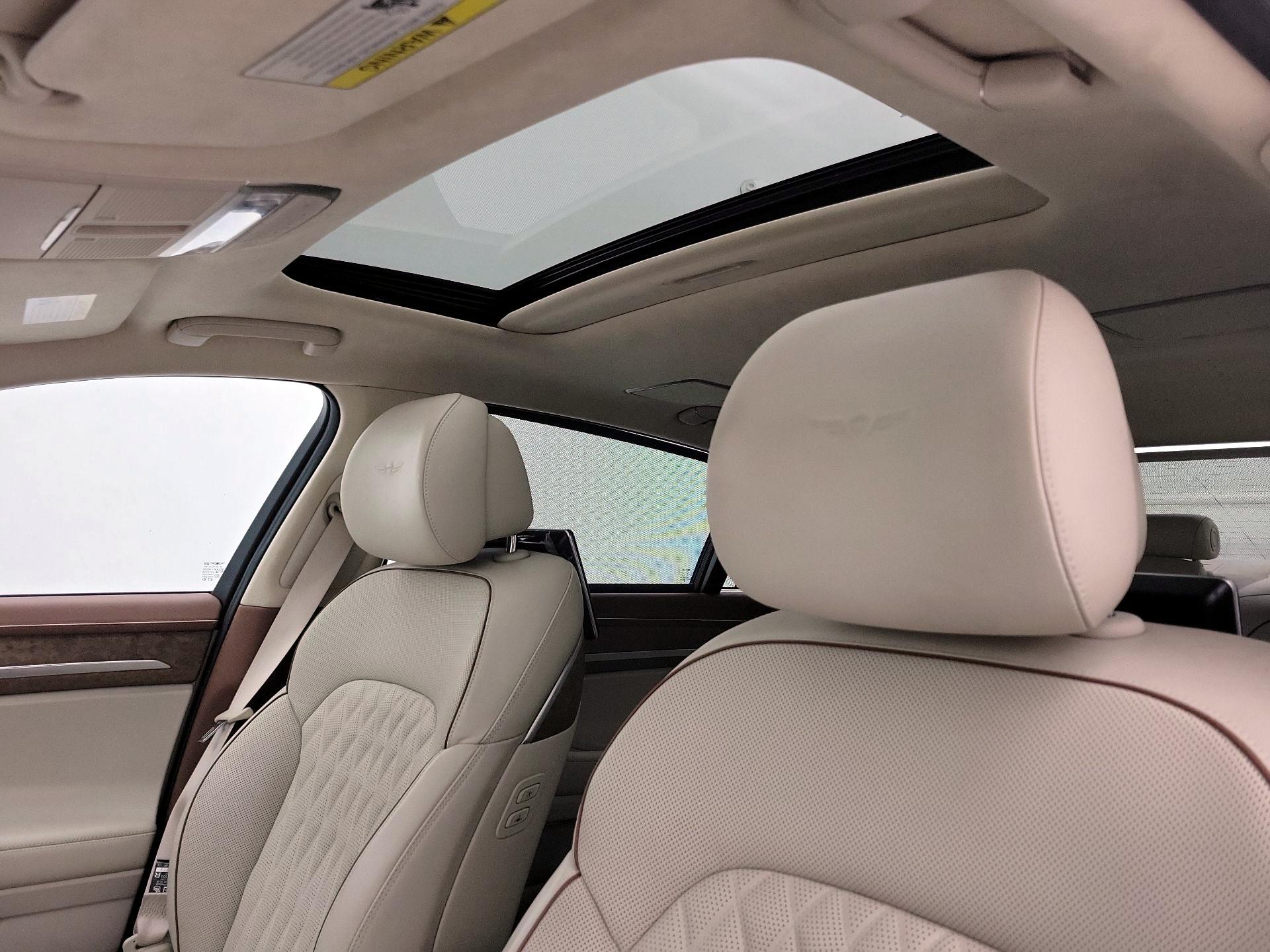 Thumbnail: 2021 Genesis G90 - 20