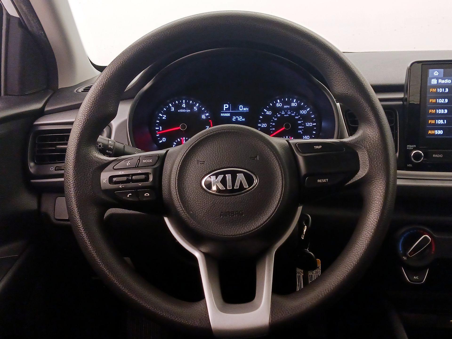 Thumbnail: 2021 Kia Rio - 10