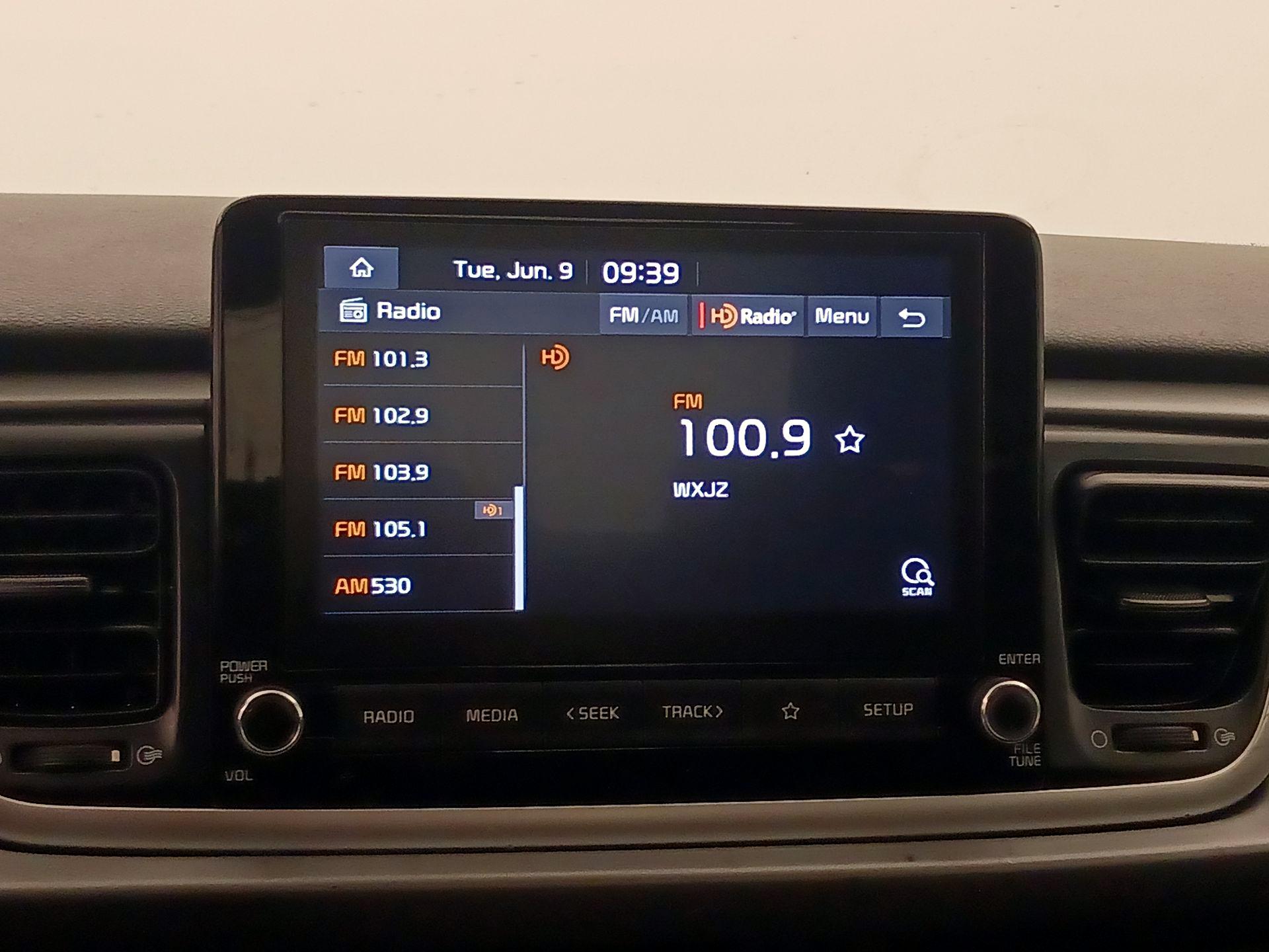 Thumbnail: 2021 Kia Rio - 15