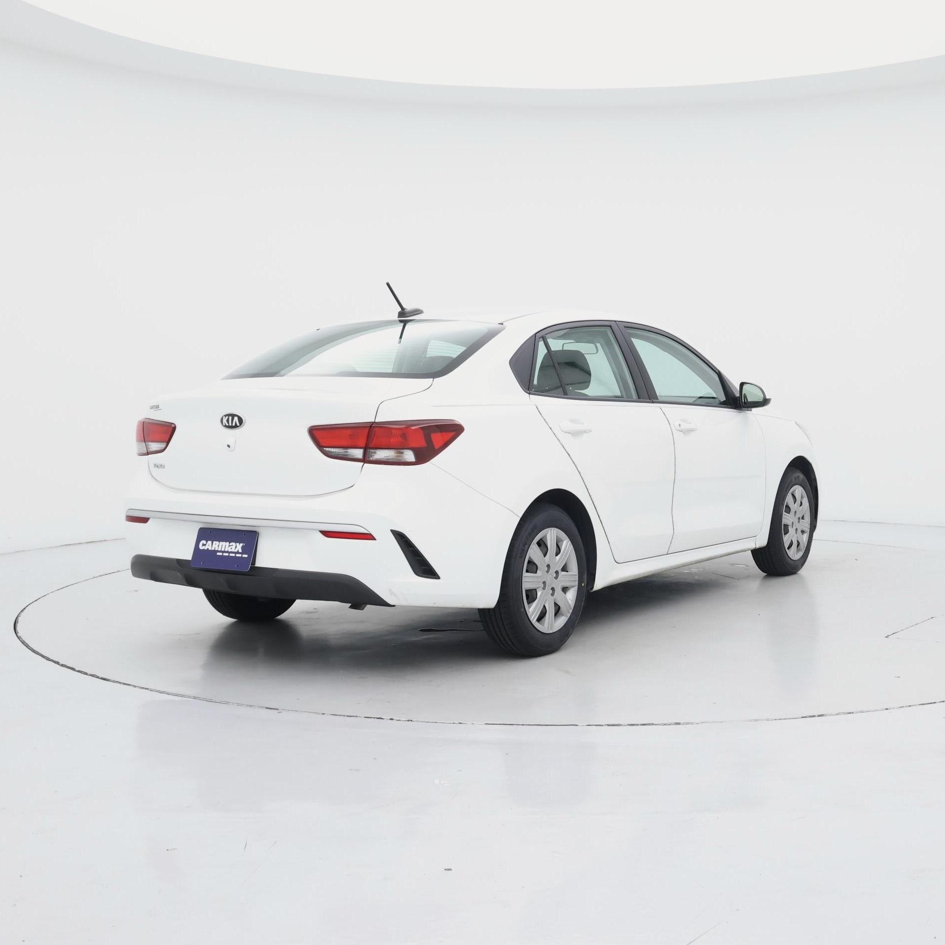 Thumbnail: 2021 Kia Rio - 8