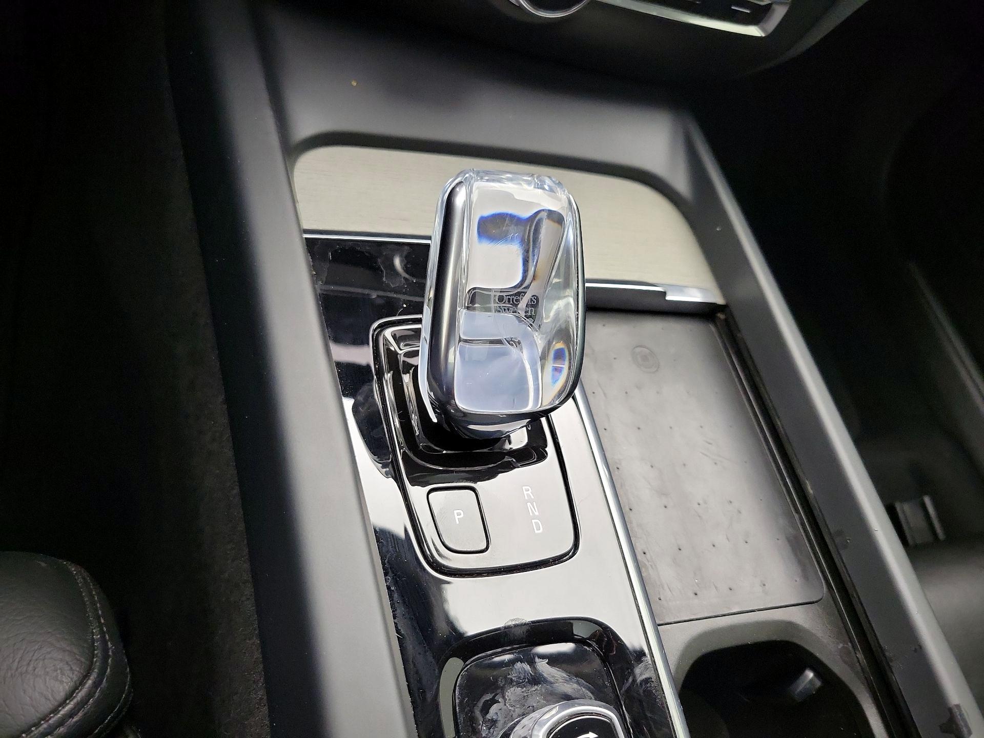 Thumbnail: 2022 Volvo S60 - 18