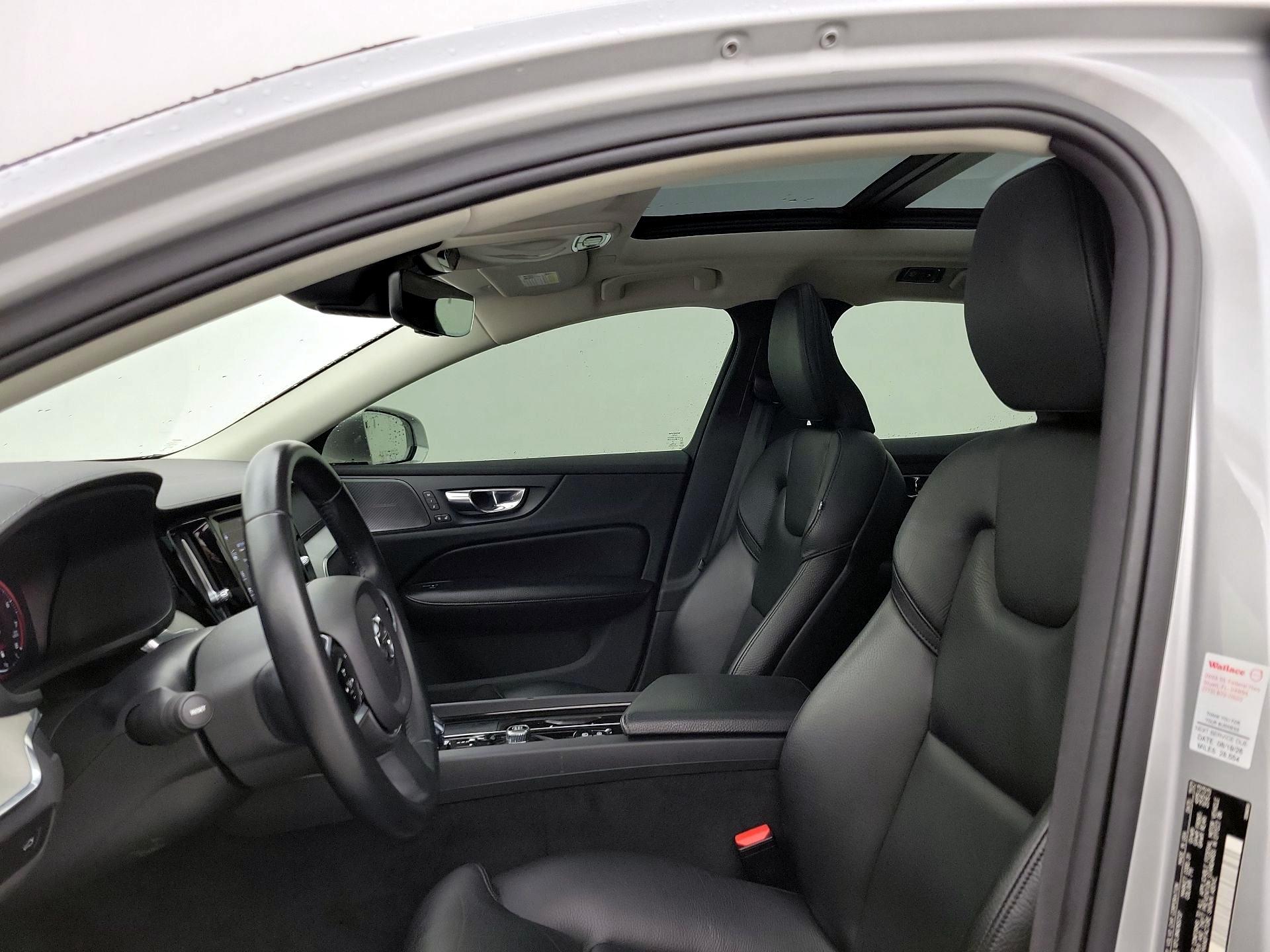 Thumbnail: 2022 Volvo S60 - 19