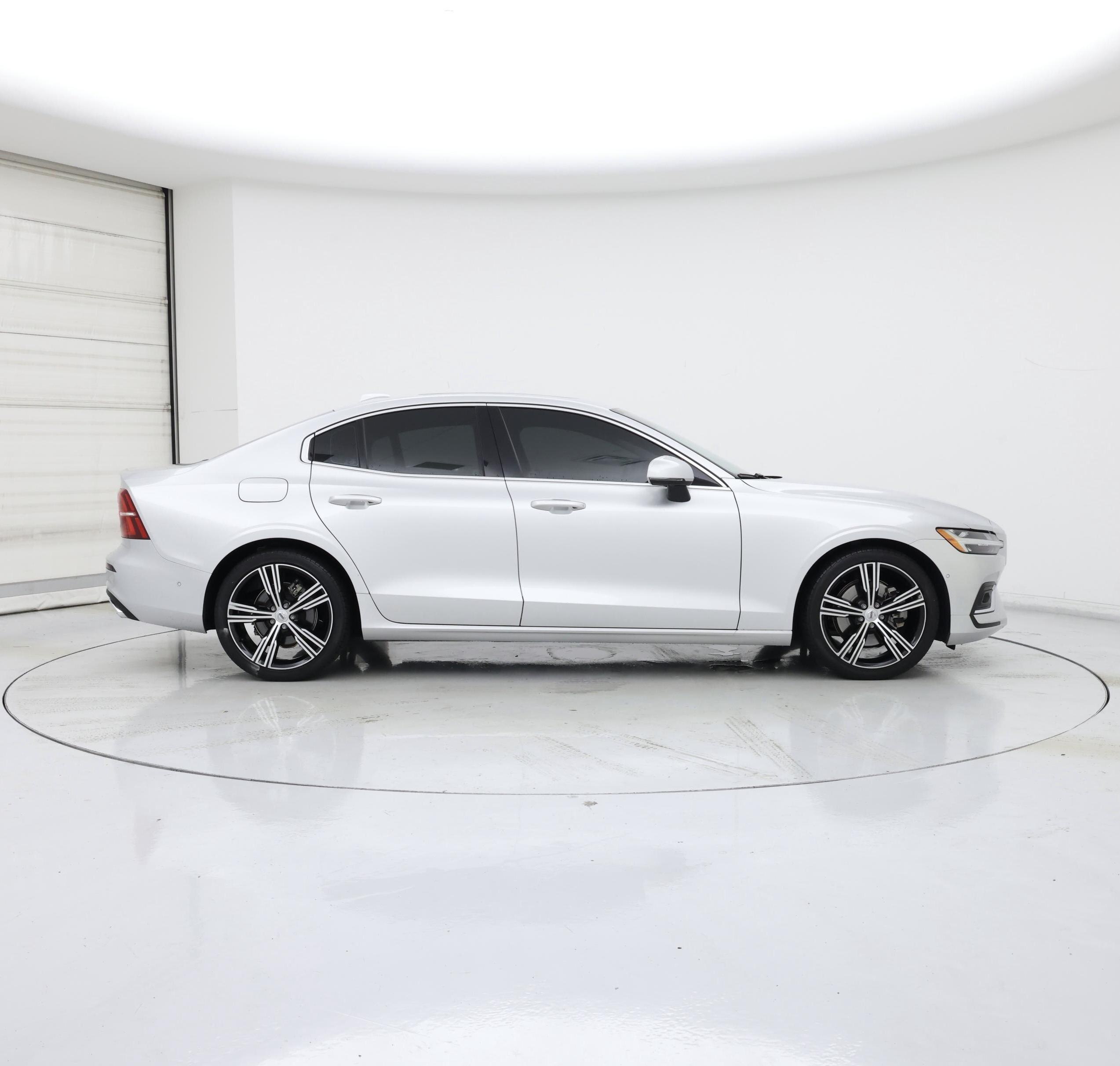 Thumbnail: 2022 Volvo S60 - 7
