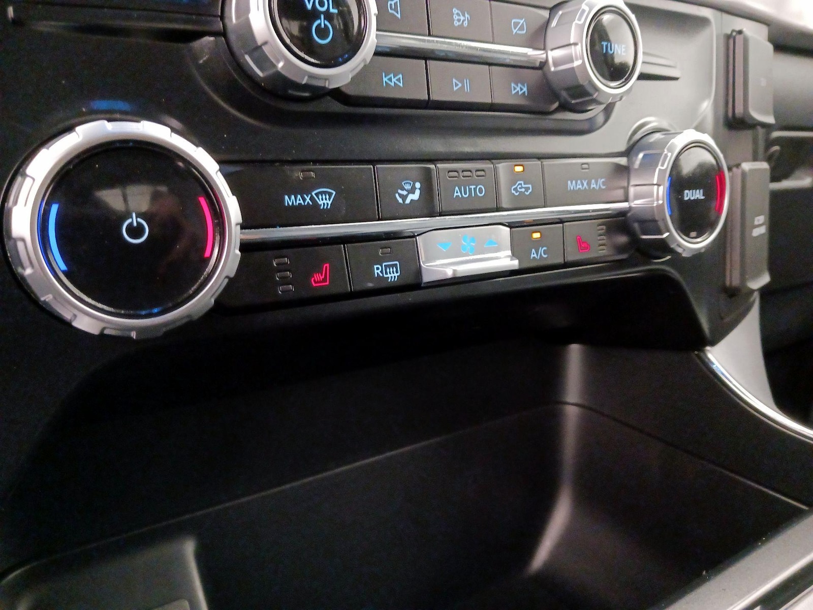 2023 Ford F-150 XLT - Photo 18