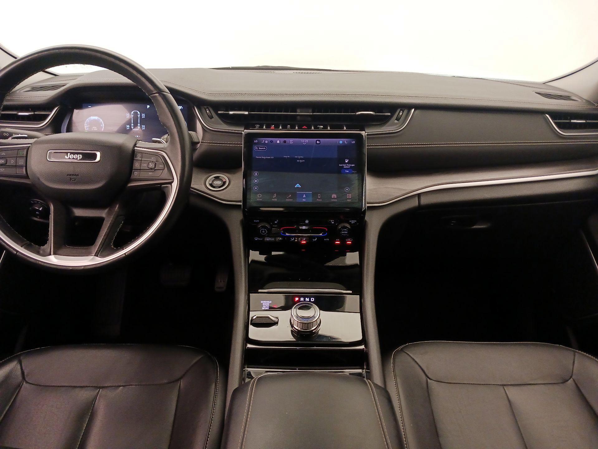 Thumbnail: 2022 Jeep Grand Cherokee - 9