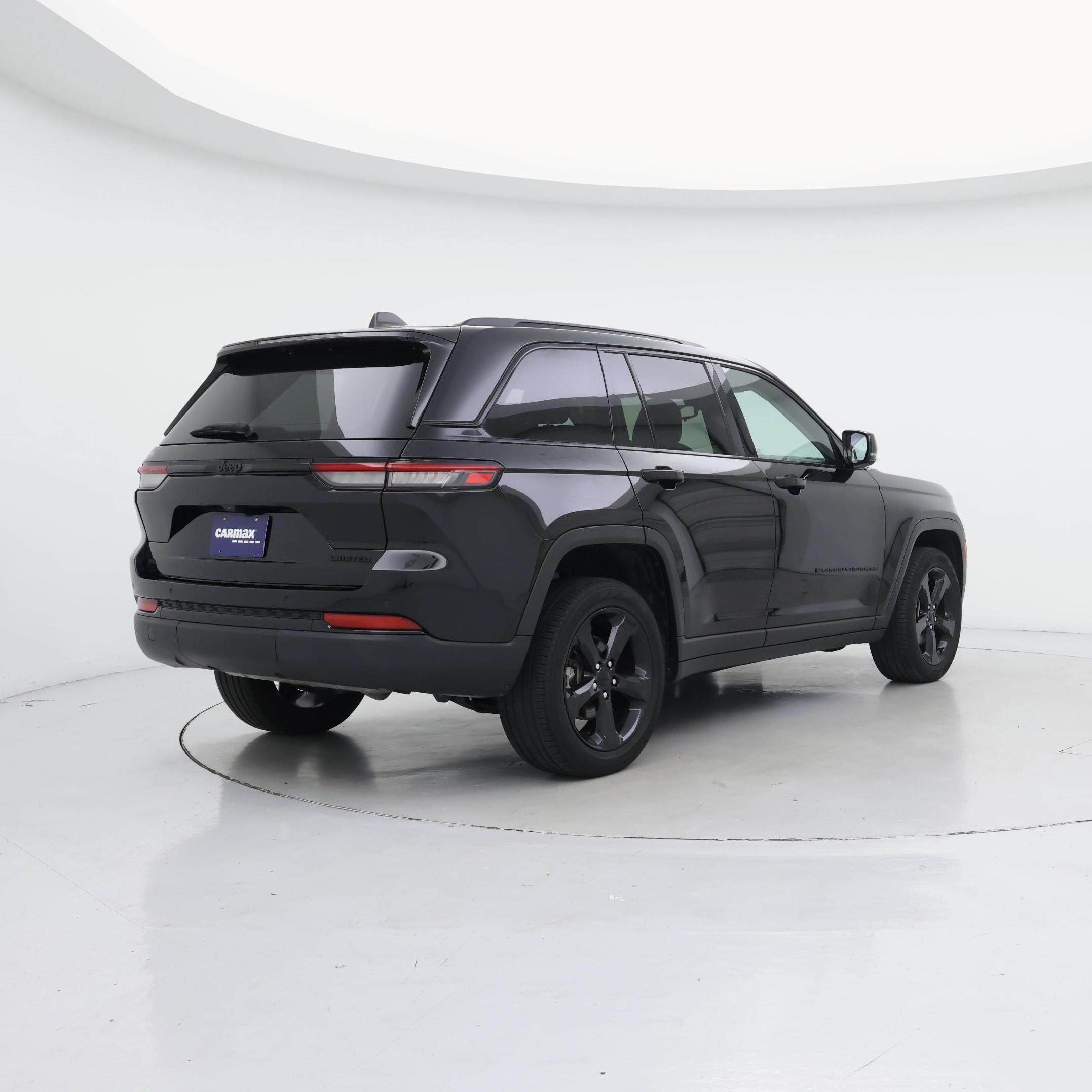 Thumbnail: 2023 Jeep Grand Cherokee - 8