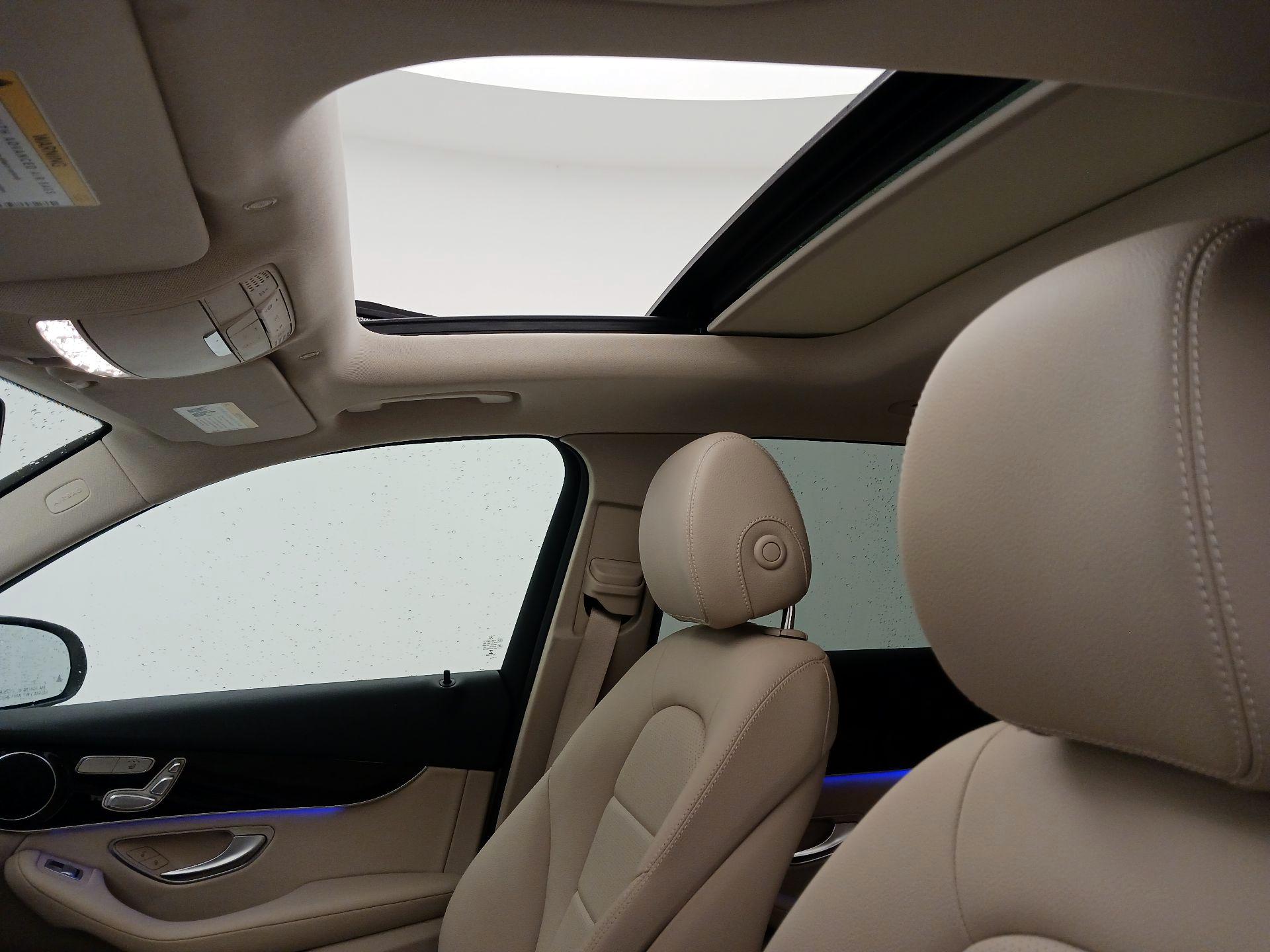 Thumbnail: 2022 Mercedes-Benz GLC - 19