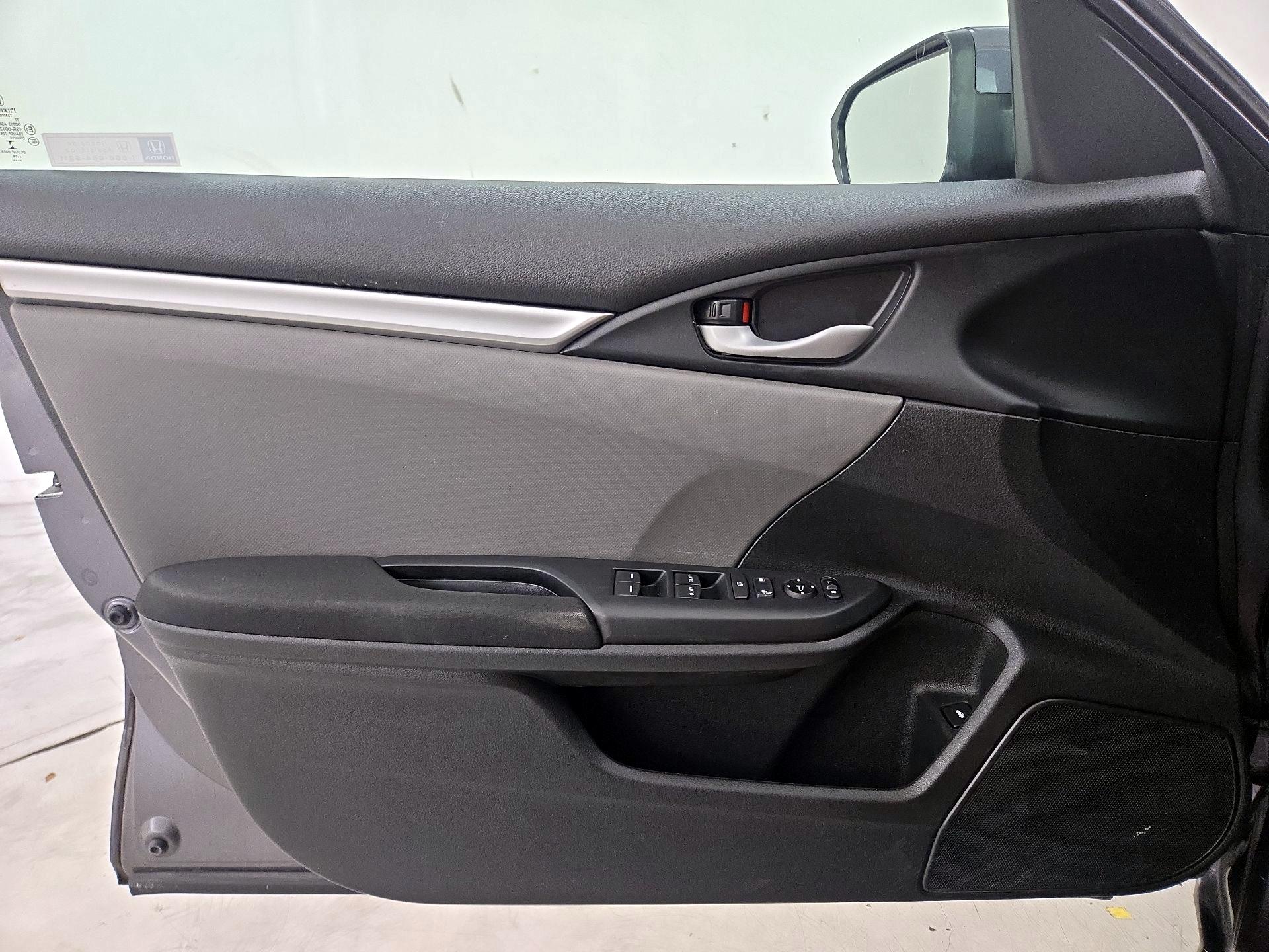 Thumbnail: 2018 Honda Civic - 12