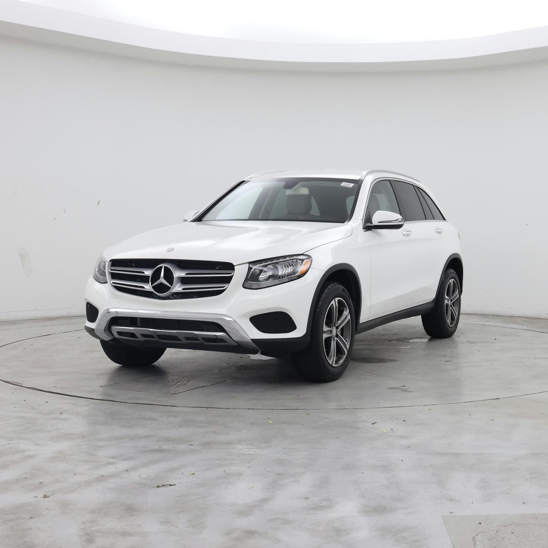 Thumbnail: 2016 Mercedes-Benz GLC - 4