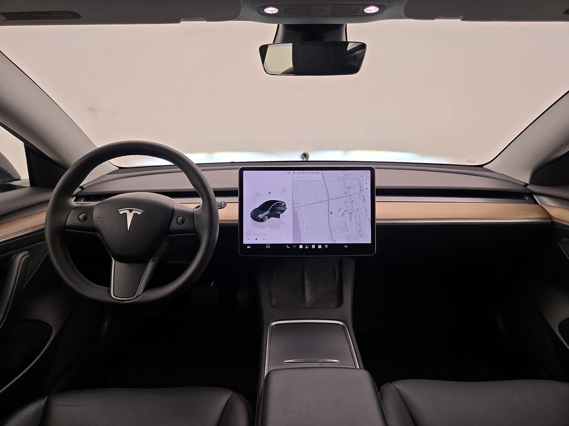 Thumbnail: 2022 Tesla Model 3 - 9
