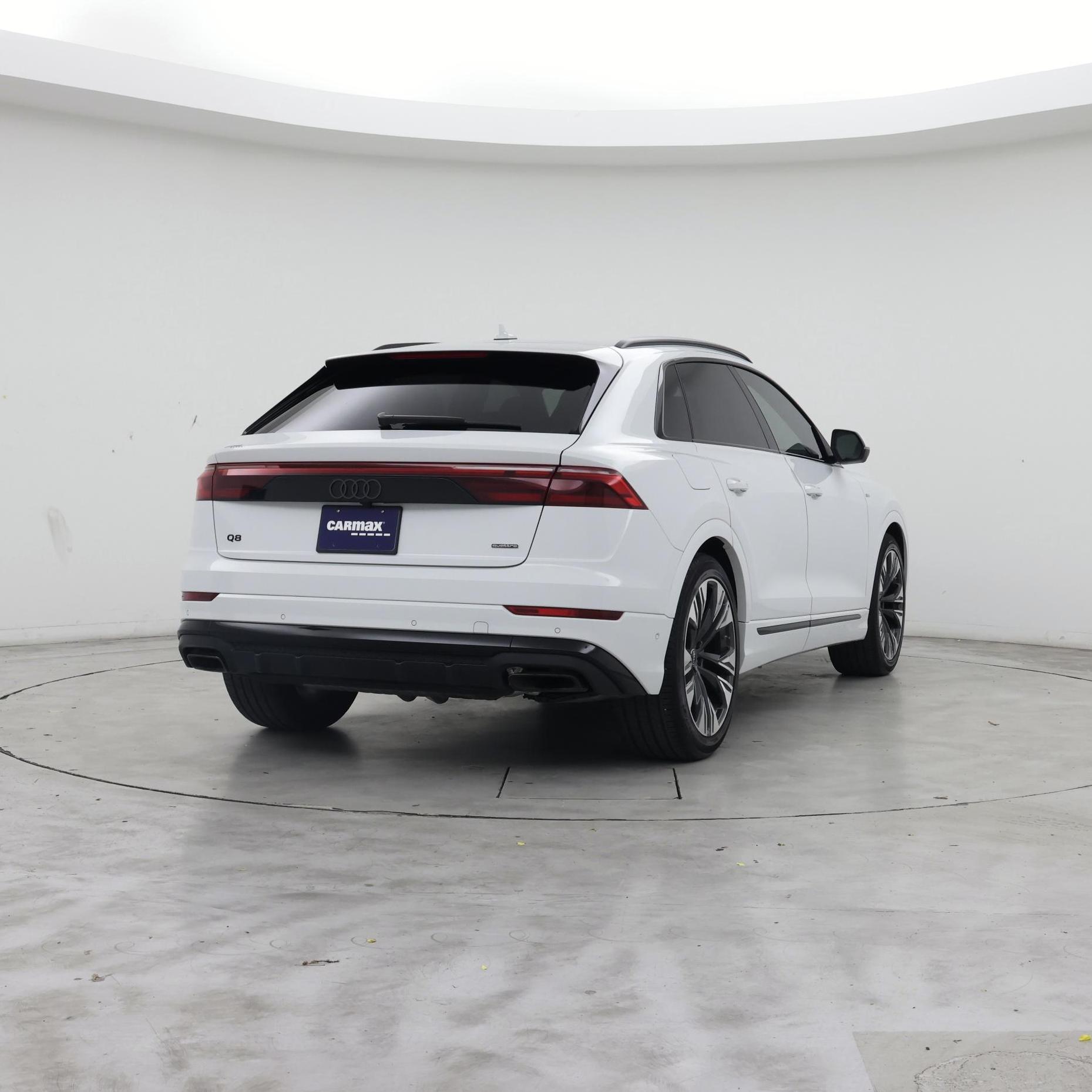 Thumbnail: 2025 Audi Q8 - 8