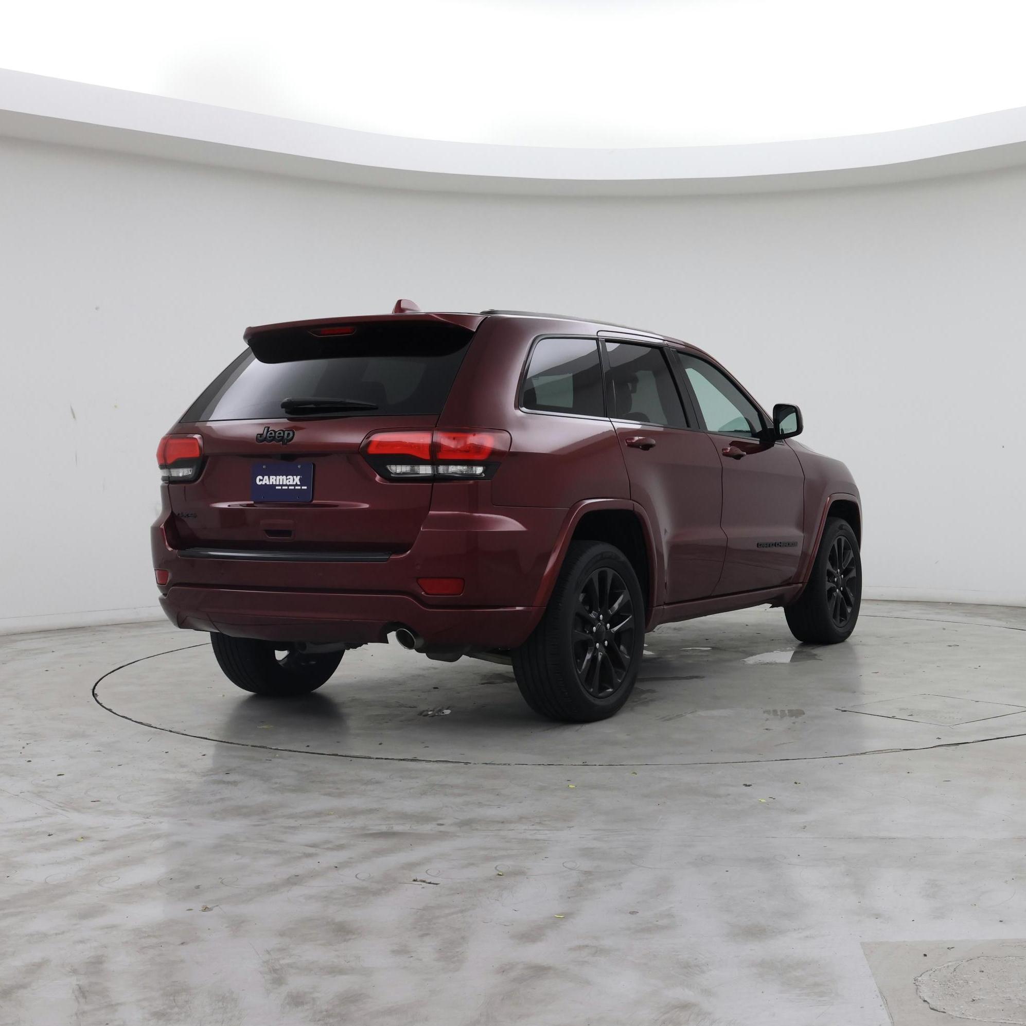 Thumbnail: 2018 Jeep Grand Cherokee - 8