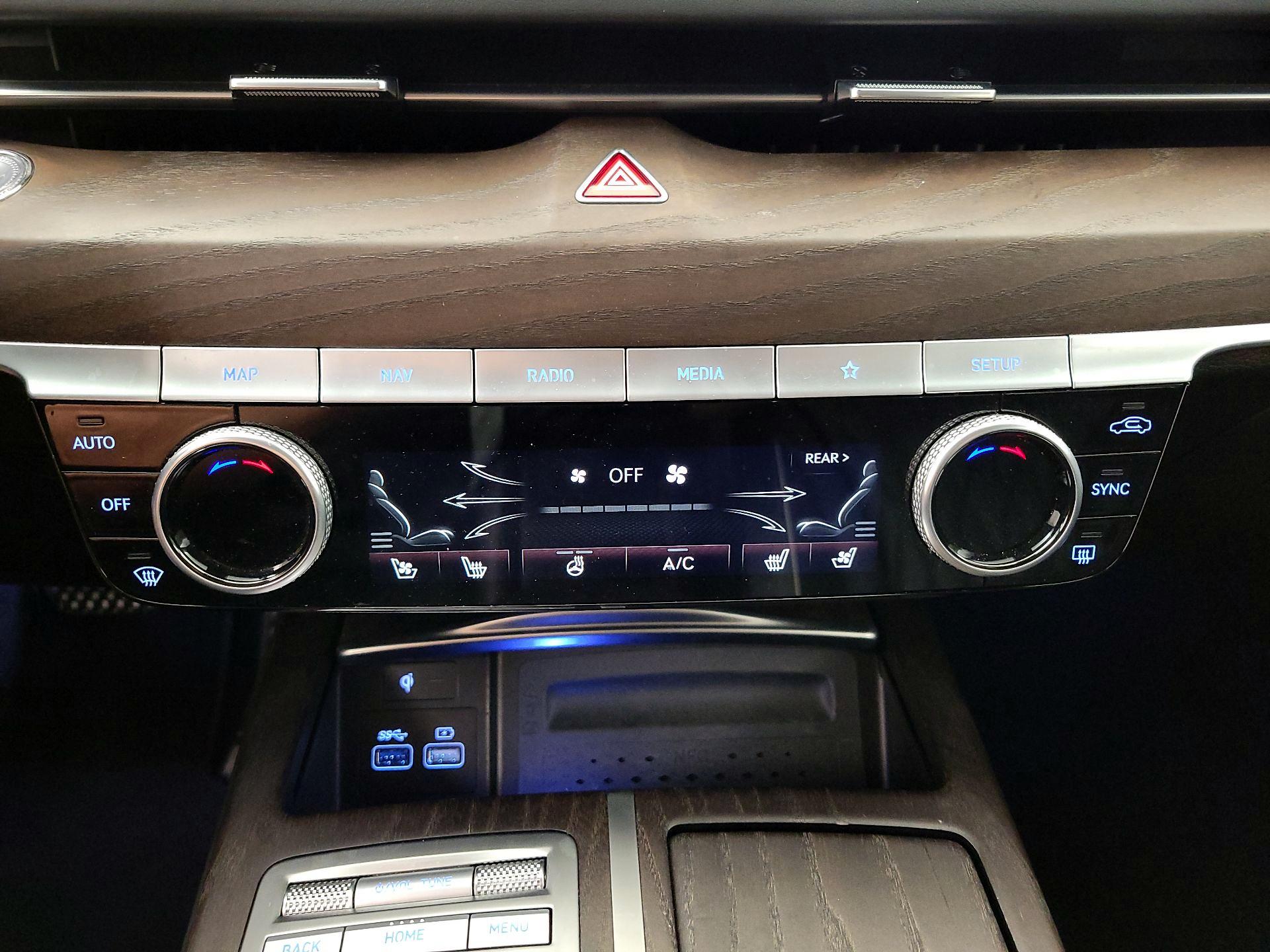 Thumbnail: 2021 Genesis G80 - 17