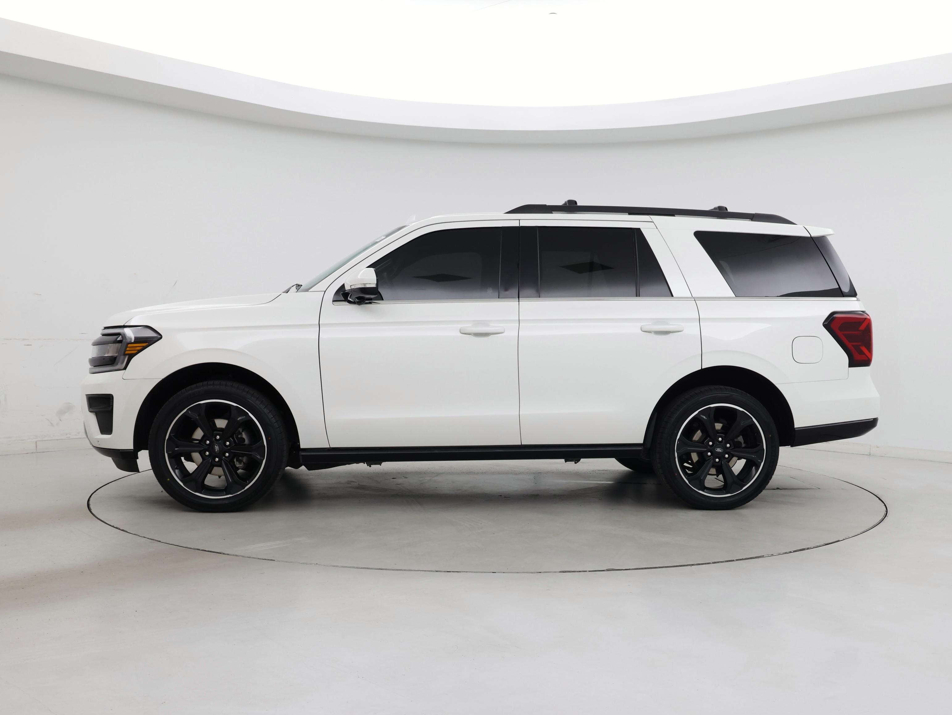 Thumbnail: 2023 Ford Expedition - 3
