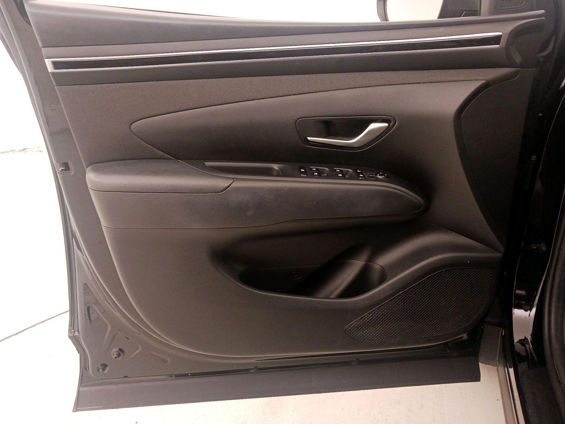 Thumbnail: 2023 Hyundai Tucson - 12