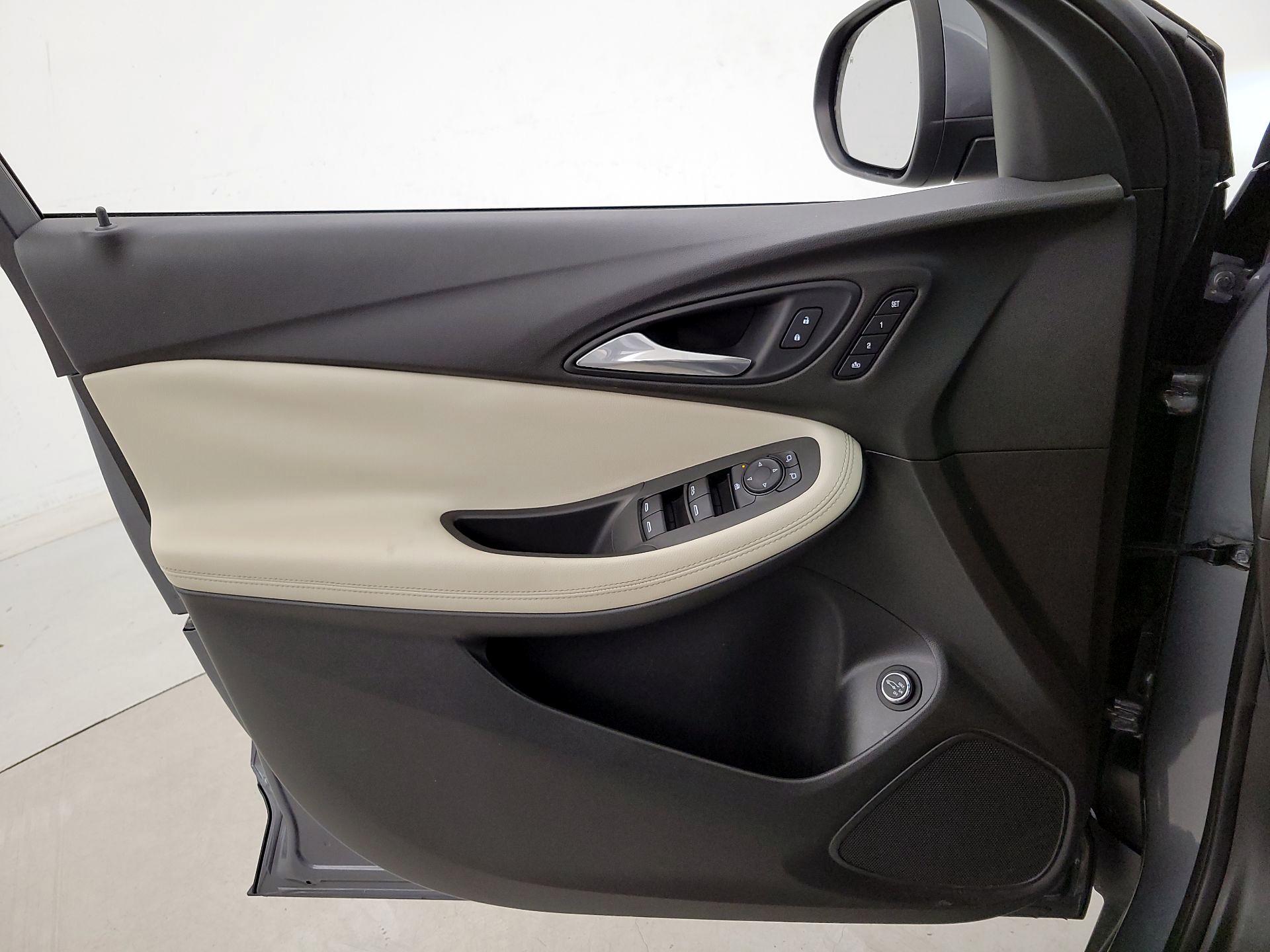 Thumbnail: 2020 Buick Encore GX - 12