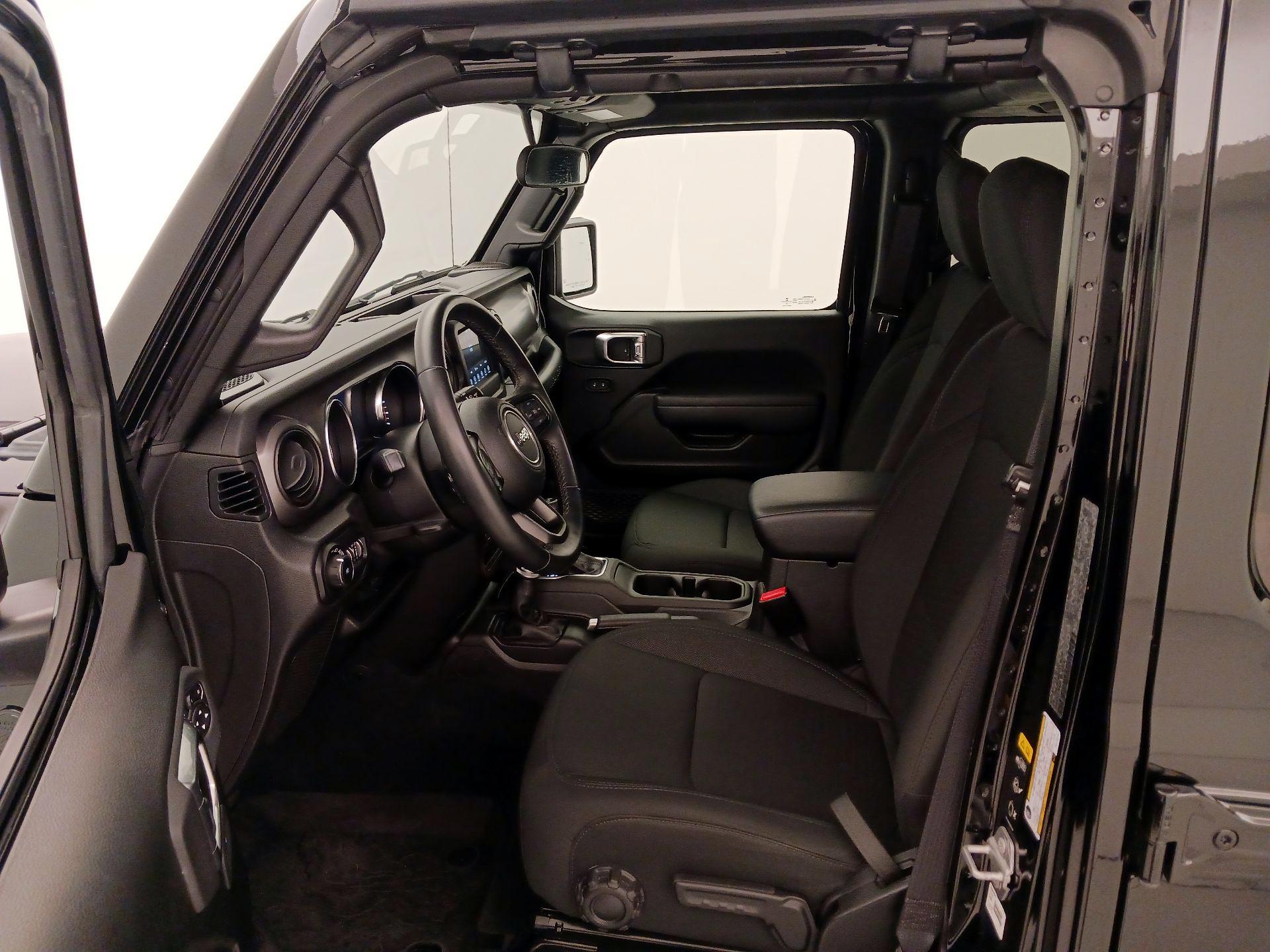 Thumbnail: 2022 Jeep Wrangler - 11