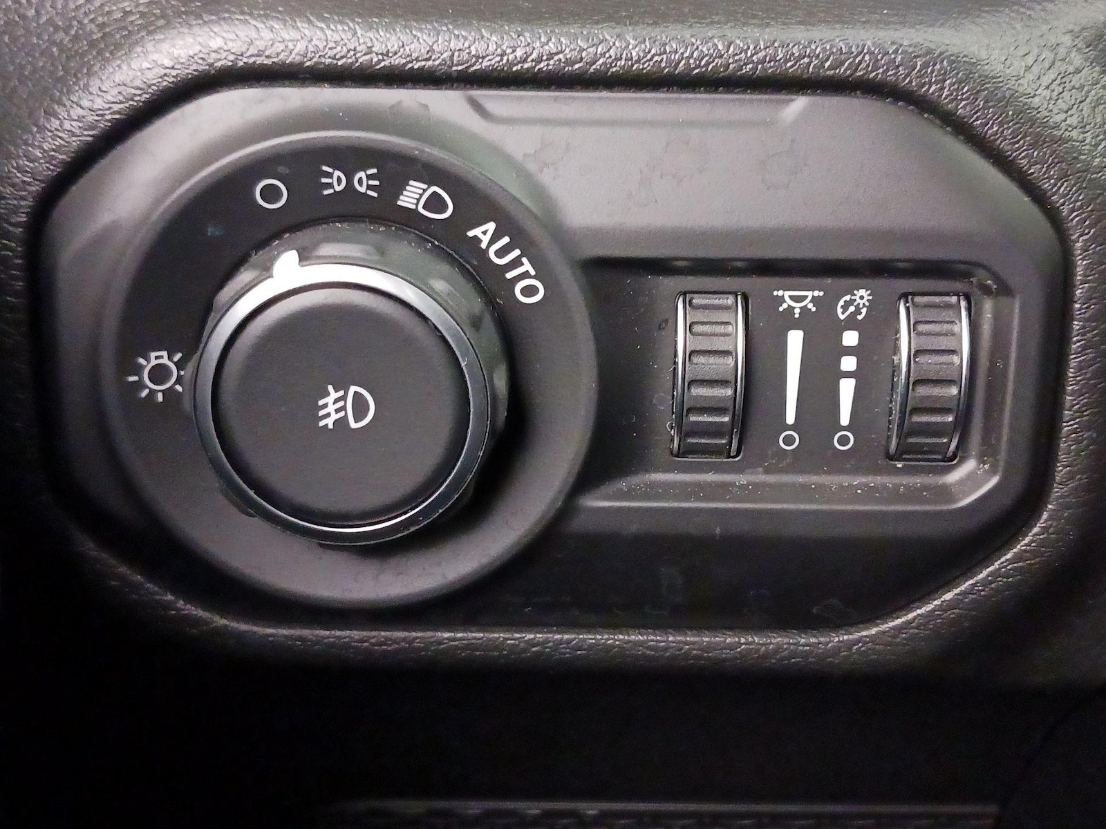 2022 Jeep Wrangler Unlimited Willys - Photo 14