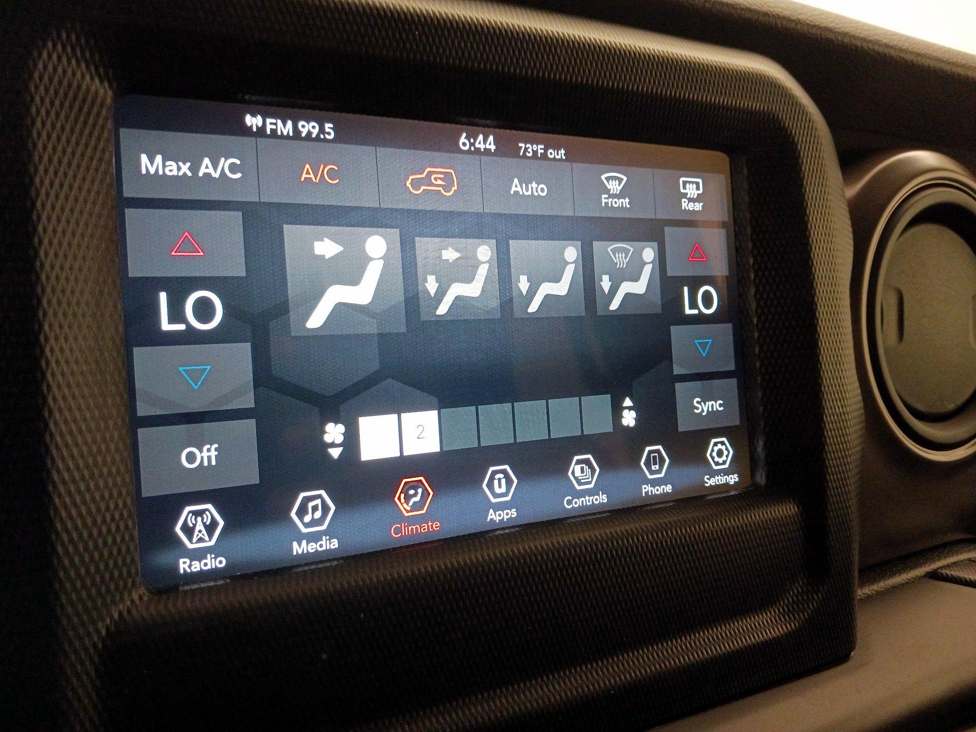Thumbnail: 2022 Jeep Wrangler - 16