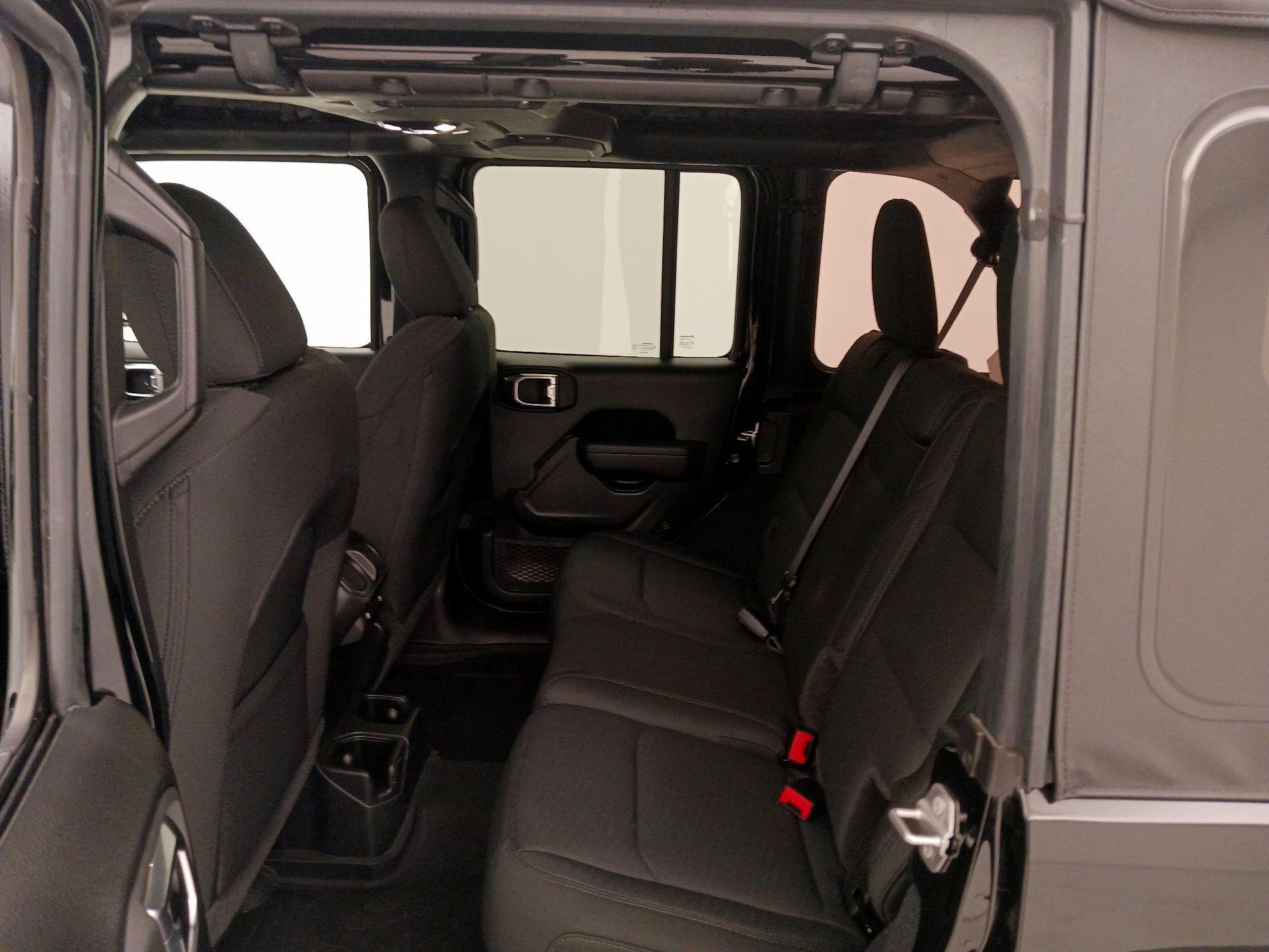 Thumbnail: 2022 Jeep Wrangler - 19