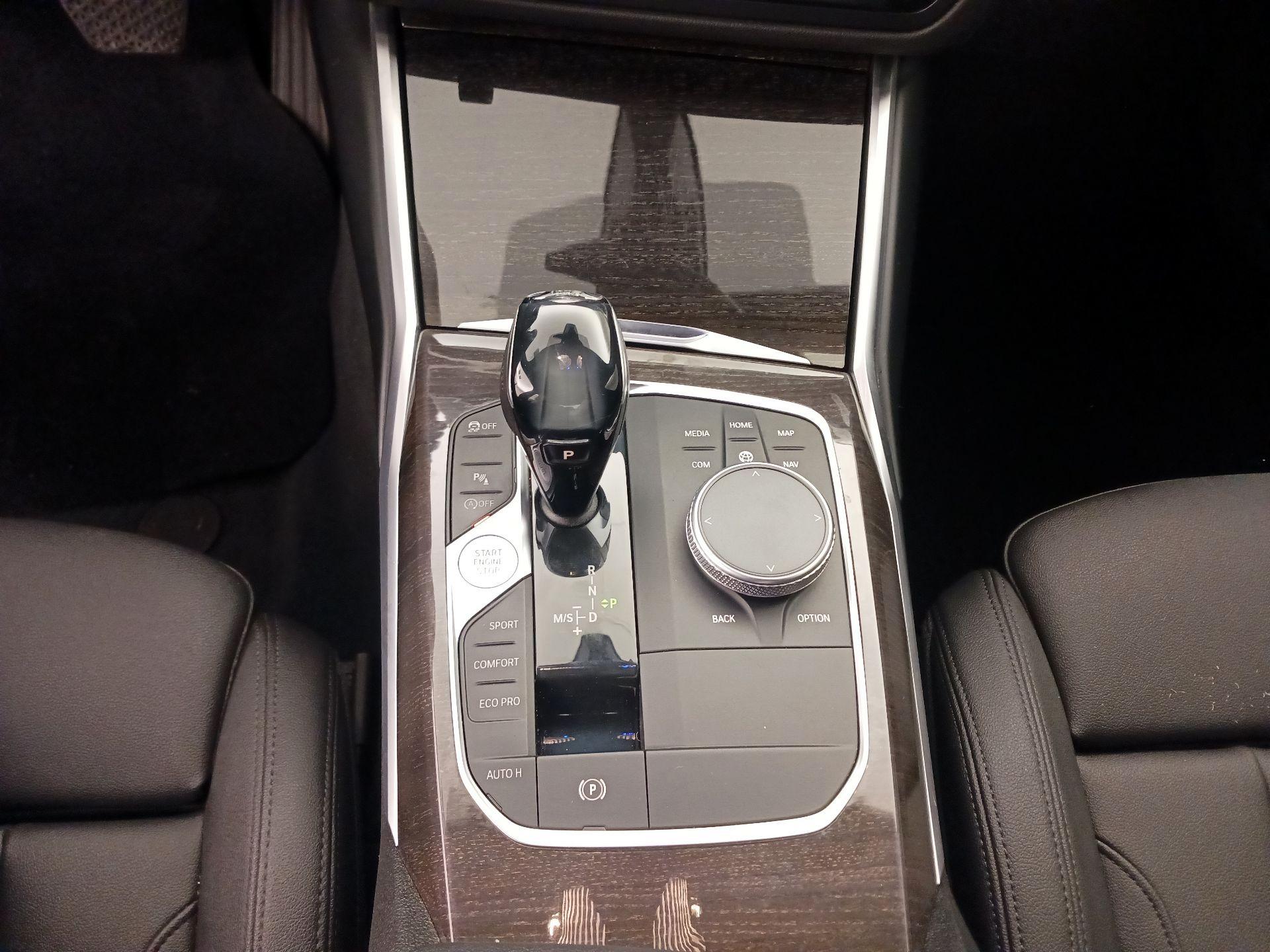 Thumbnail: 2020 BMW 3 Series - 18