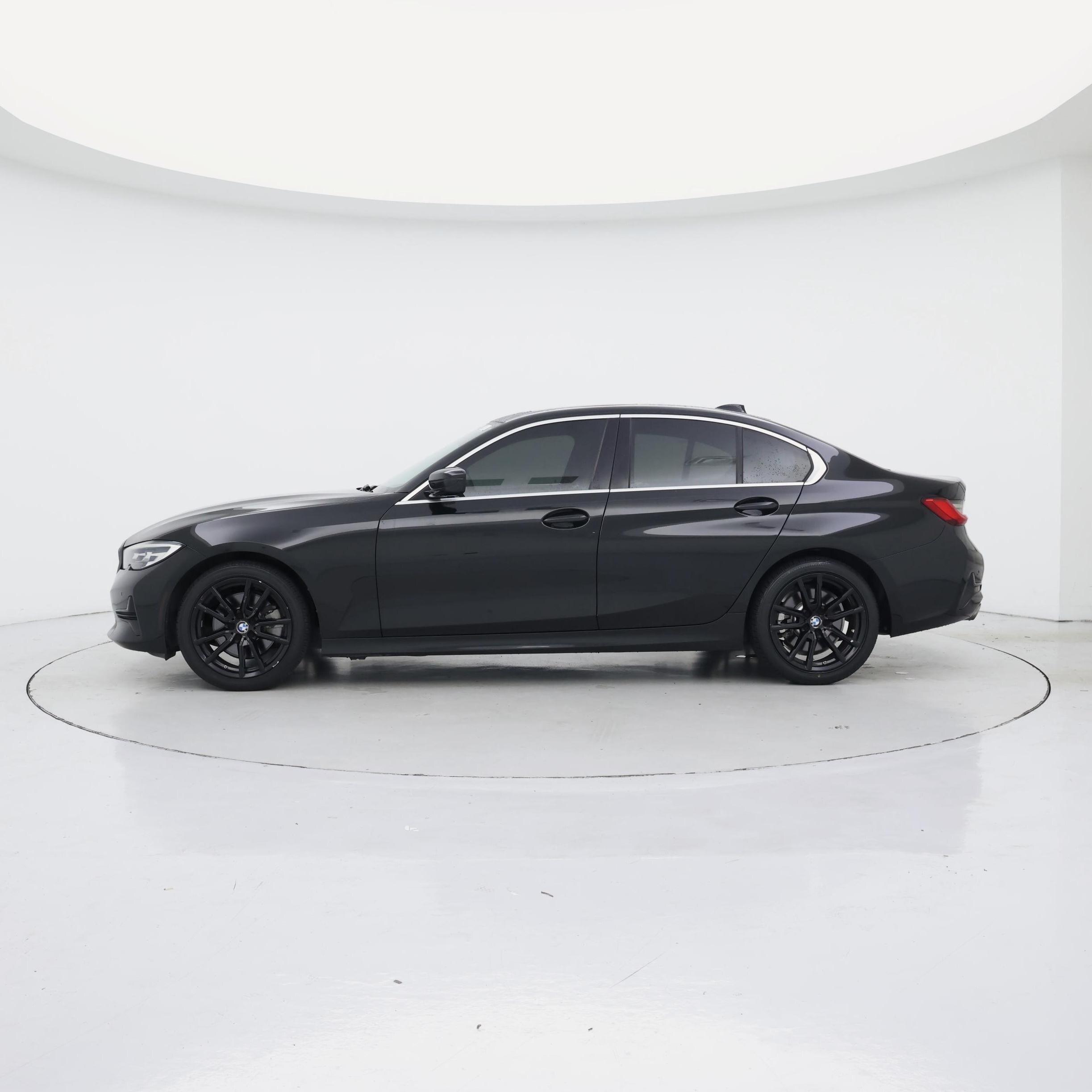 Thumbnail: 2020 BMW 3 Series - 3